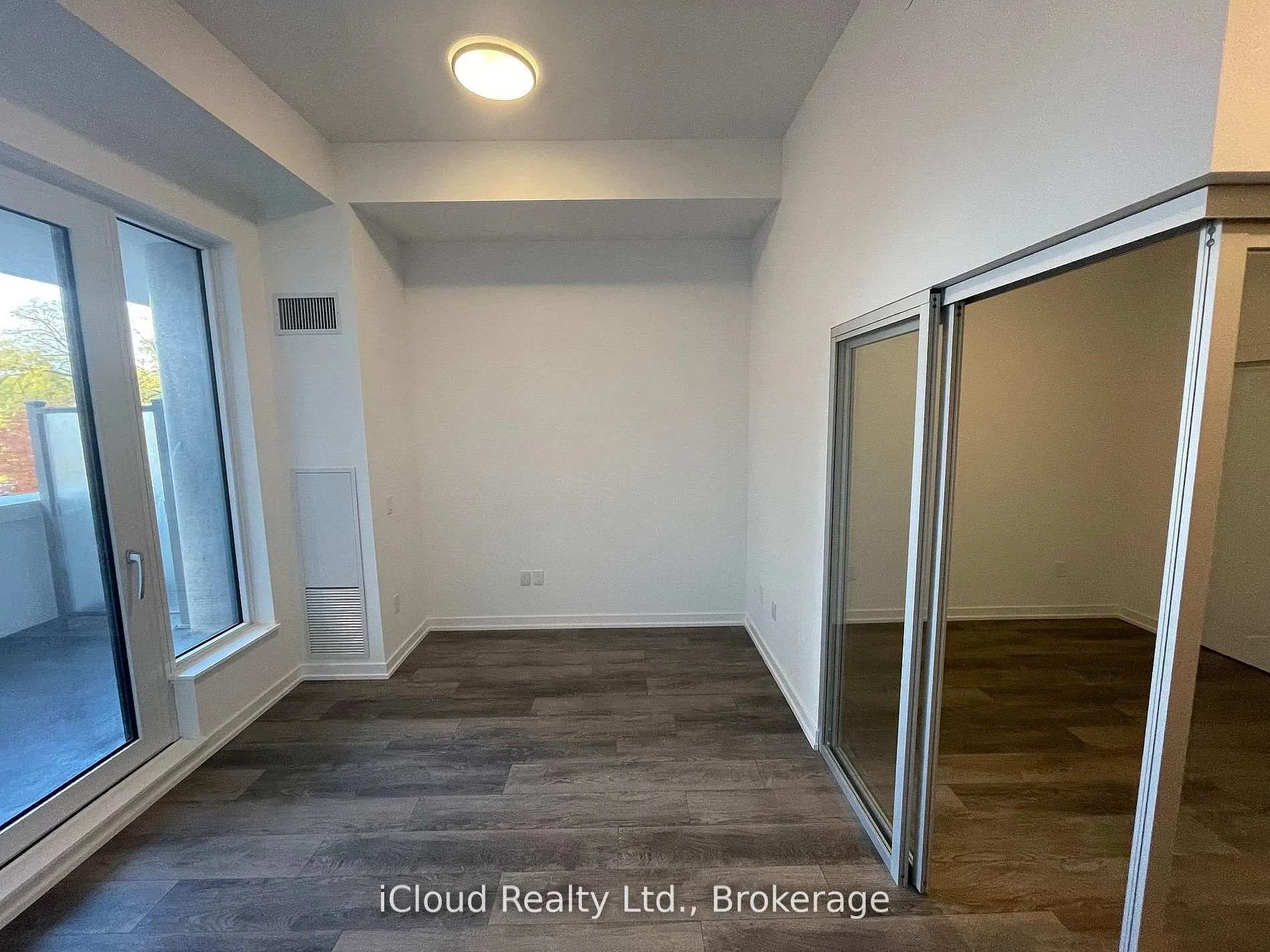 Photo 11 of Unit 202, 5 Wellington Street, Kitchener, Cherry Hill — HOMEH