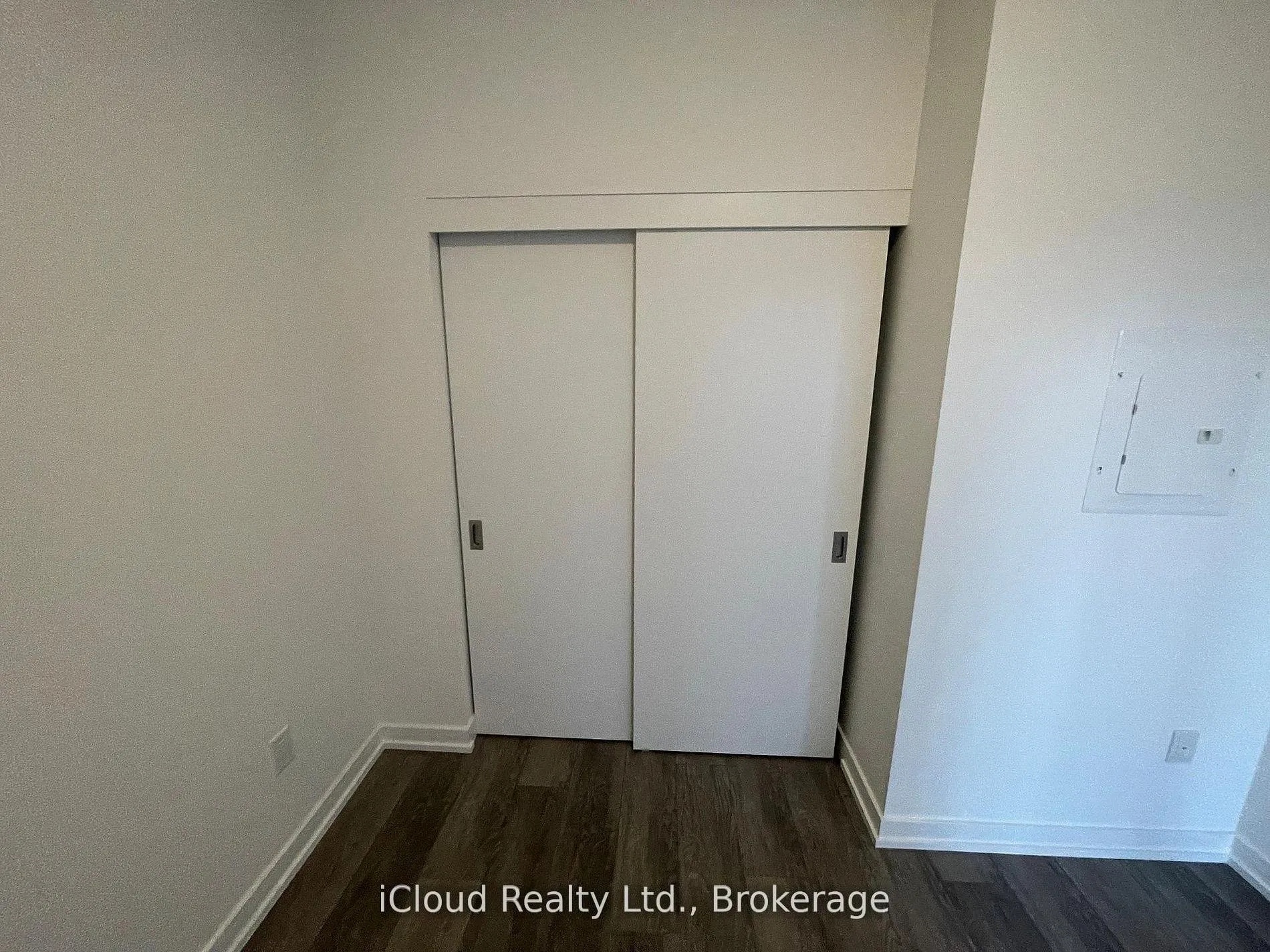 Photo 12 of Unit 202, 5 Wellington Street, Kitchener, Cherry Hill — HOMEH
