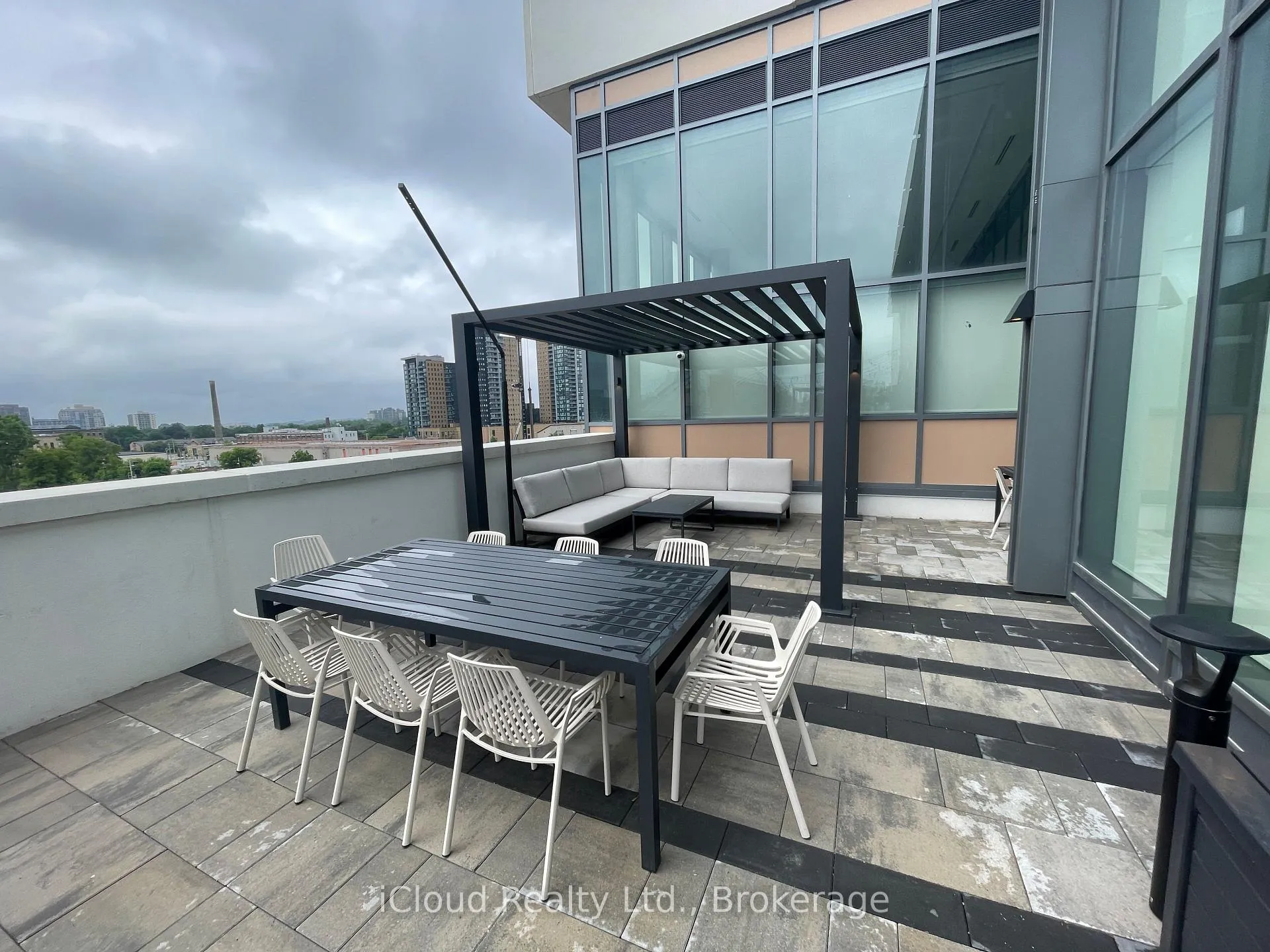 Photo 23 of Unit 202, 5 Wellington Street, Kitchener, Cherry Hill — HOMEH