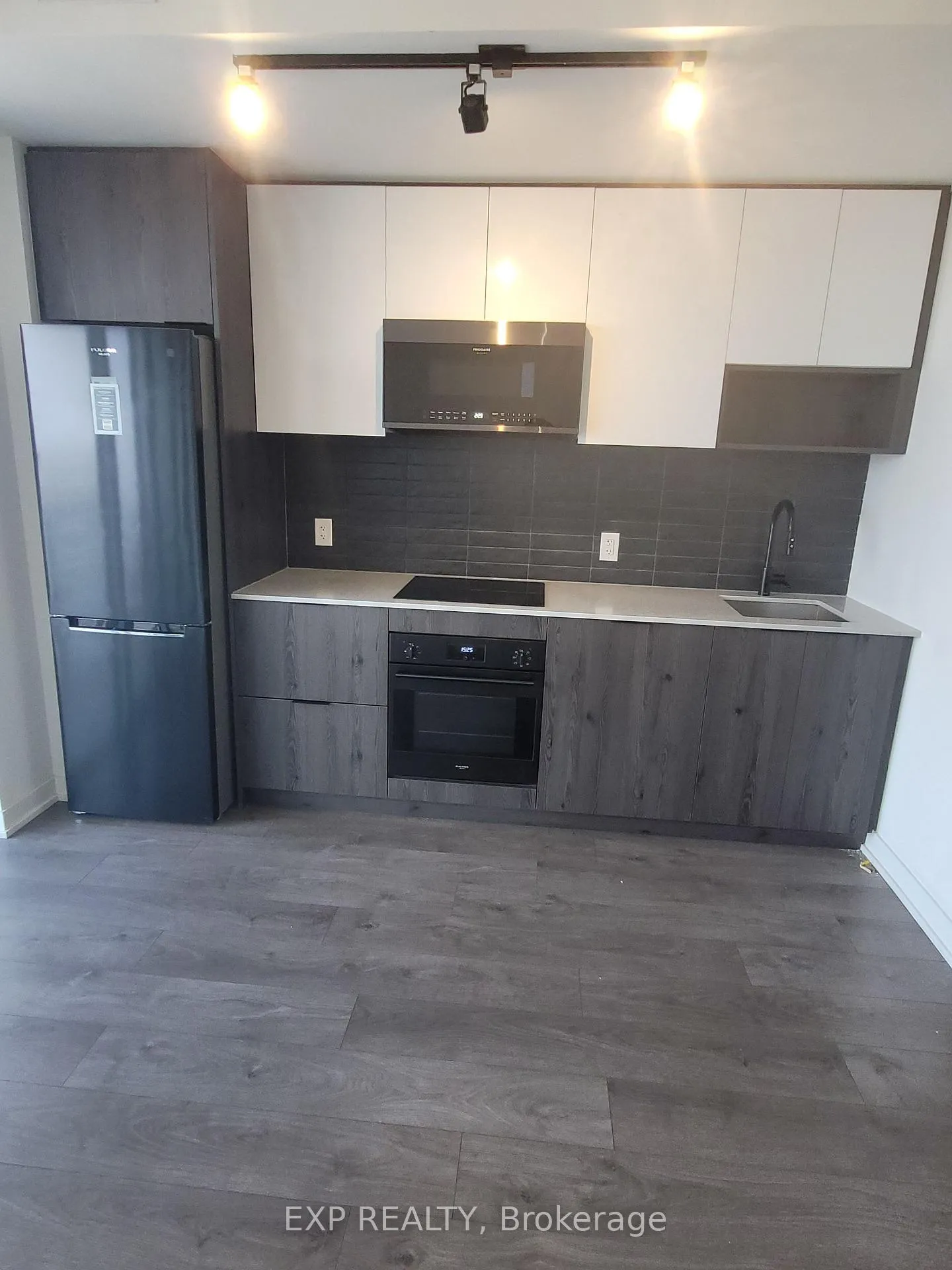 Photo 2 of Unit 703, 5 Defries Street, Toronto, Regent Park — HOMEH
