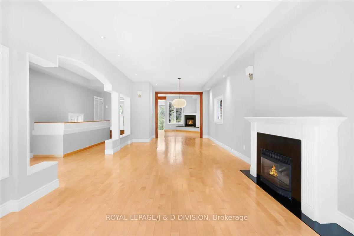 Photo 6 of 73 Astley Avenue, Toronto, Rosedale-Moore Park — HOMEH