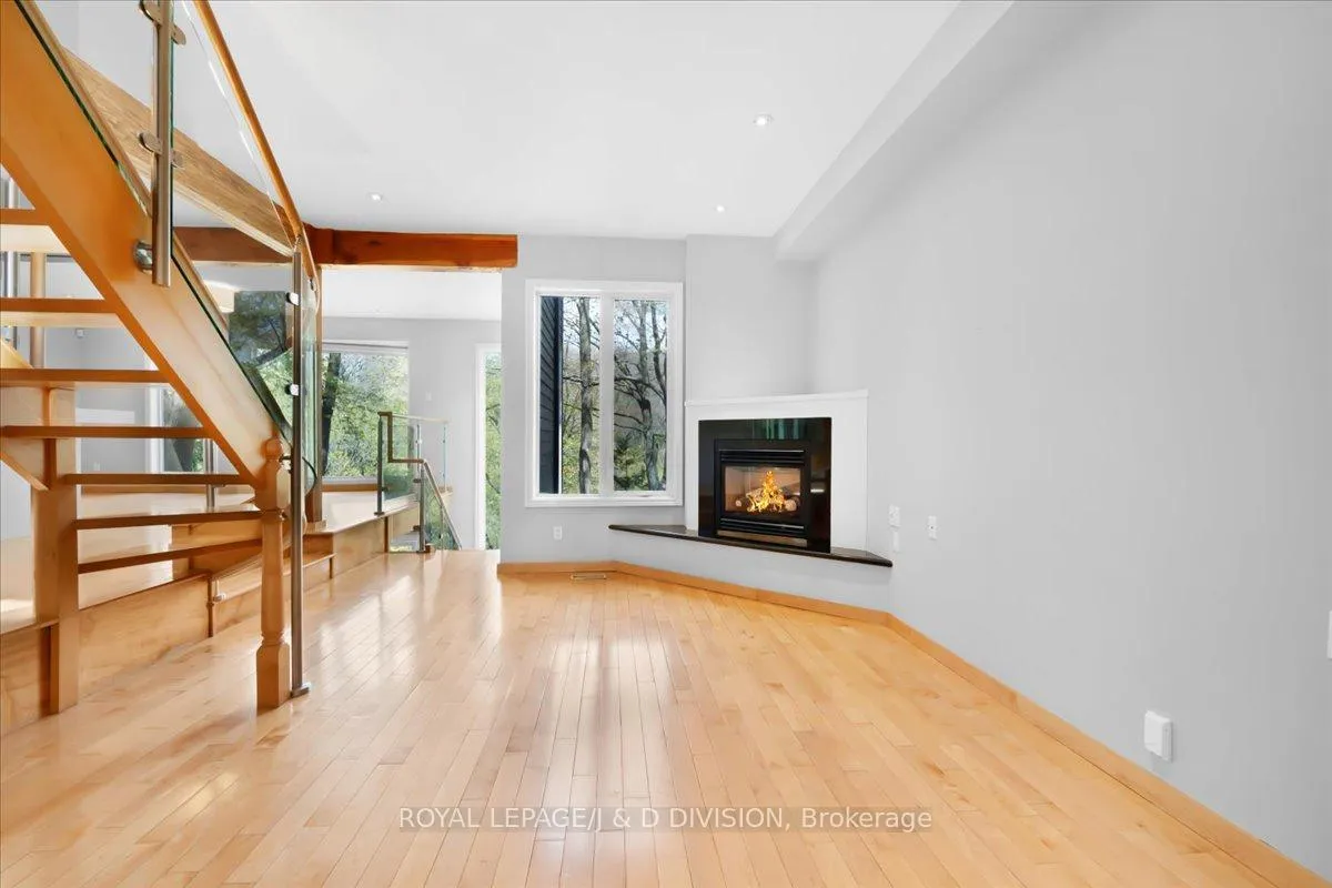 Photo 7 of 73 Astley Avenue, Toronto, Rosedale-Moore Park — HOMEH