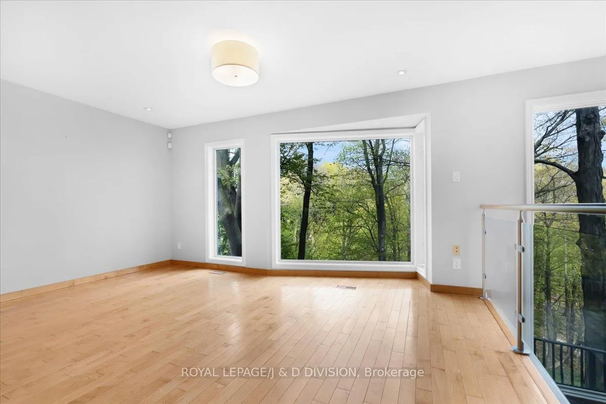 Photo 13 of 73 Astley Avenue, Toronto, Rosedale-Moore Park — HOMEH