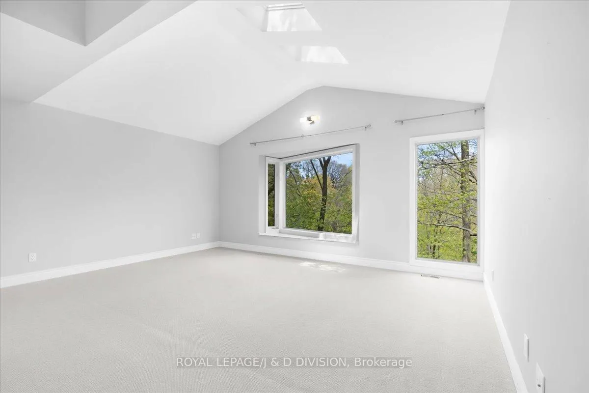 Photo 16 of 73 Astley Avenue, Toronto, Rosedale-Moore Park — HOMEH