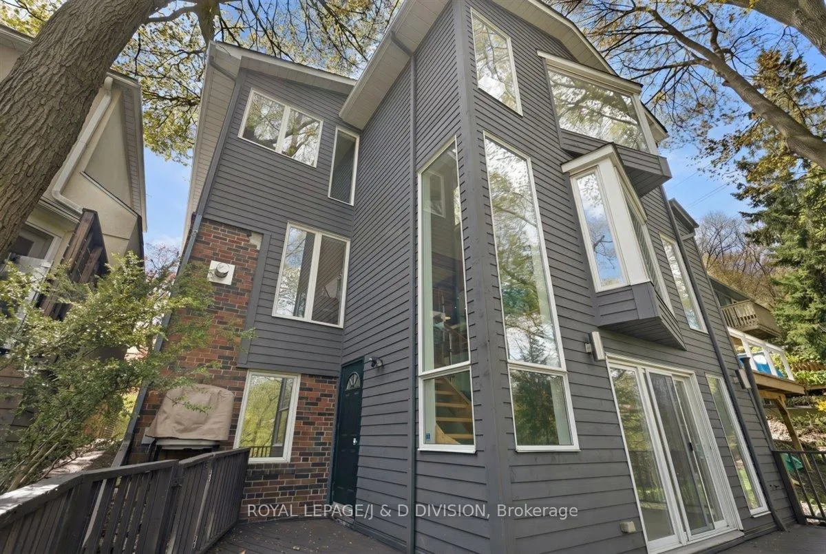 Photo 31 of 73 Astley Avenue, Toronto, Rosedale-Moore Park — HOMEH