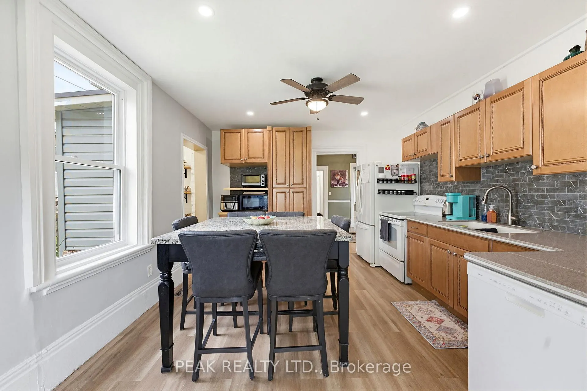 Photo 11 of 146 William Street, Brantford, North Ward — HOMEH