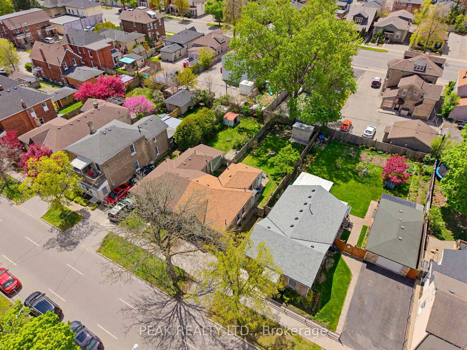 Photo 26 of 146 William Street, Brantford, North Ward — HOMEH