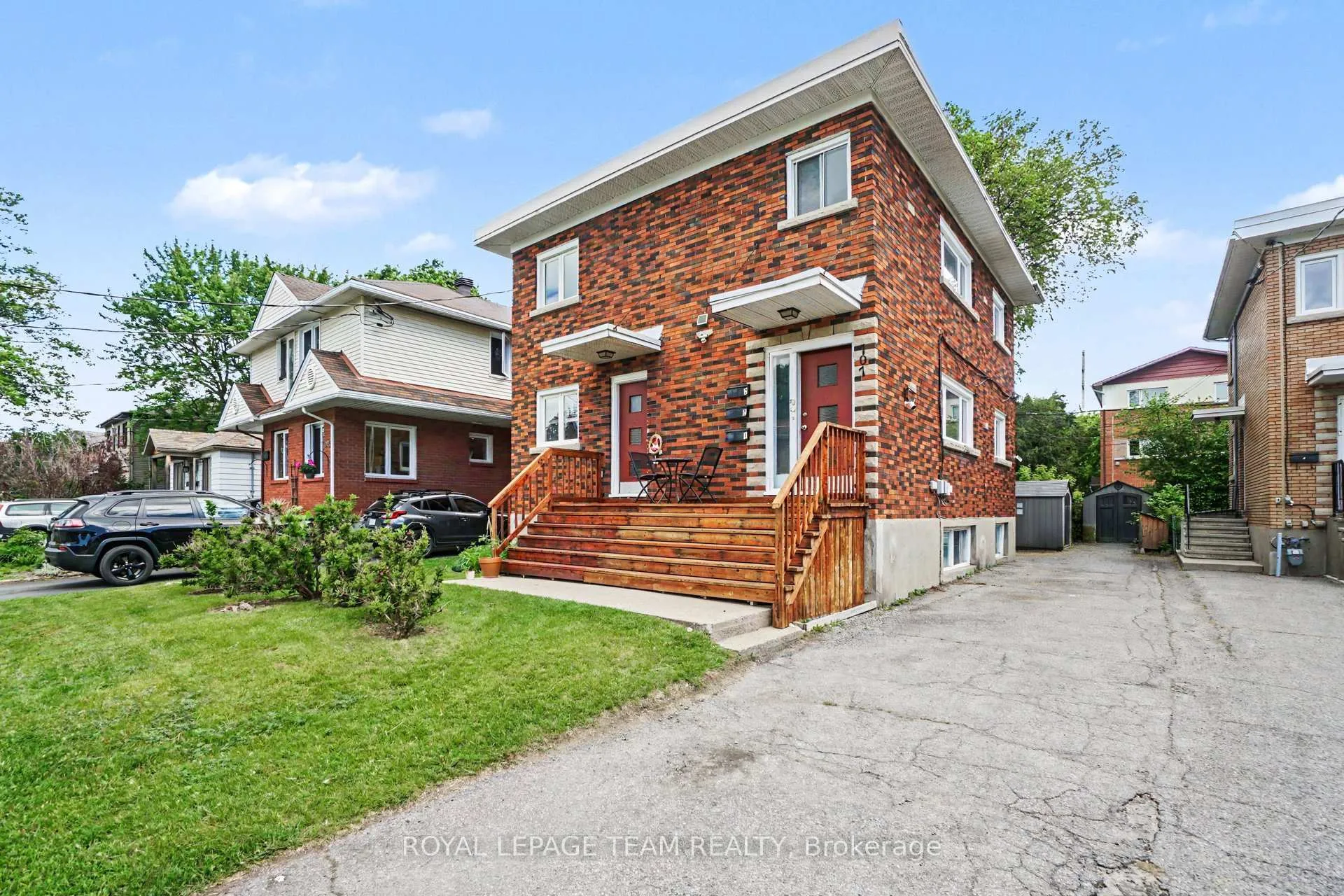 Photo 3 of 707 Edison Avenue, Ottawa, Laurentianview — HOMEH