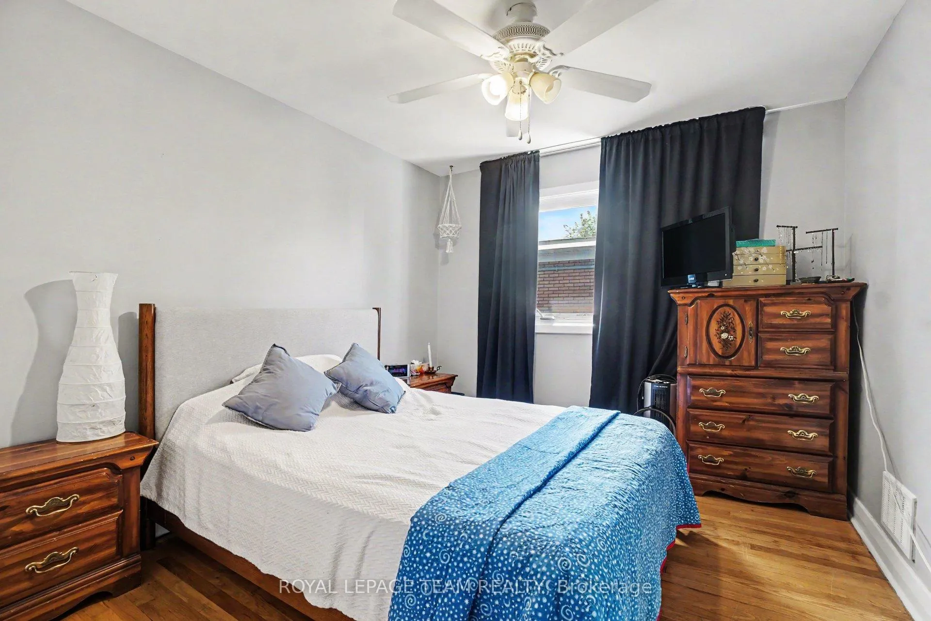 Photo 22 of 707 Edison Avenue, Ottawa, Laurentianview — HOMEH