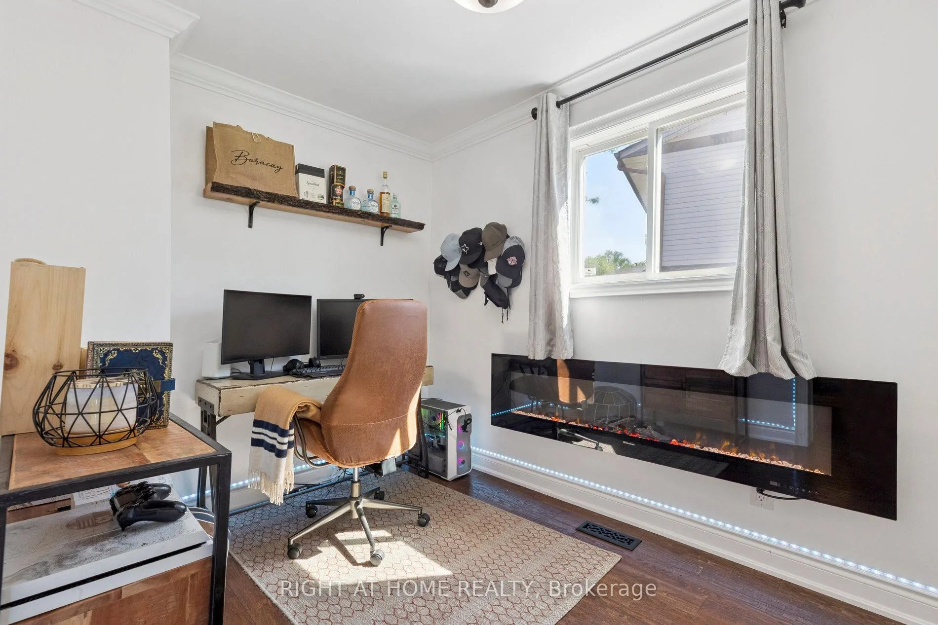 Photo 18 of 403 Chandos Court, Oshawa, Lakeview — HOMEH