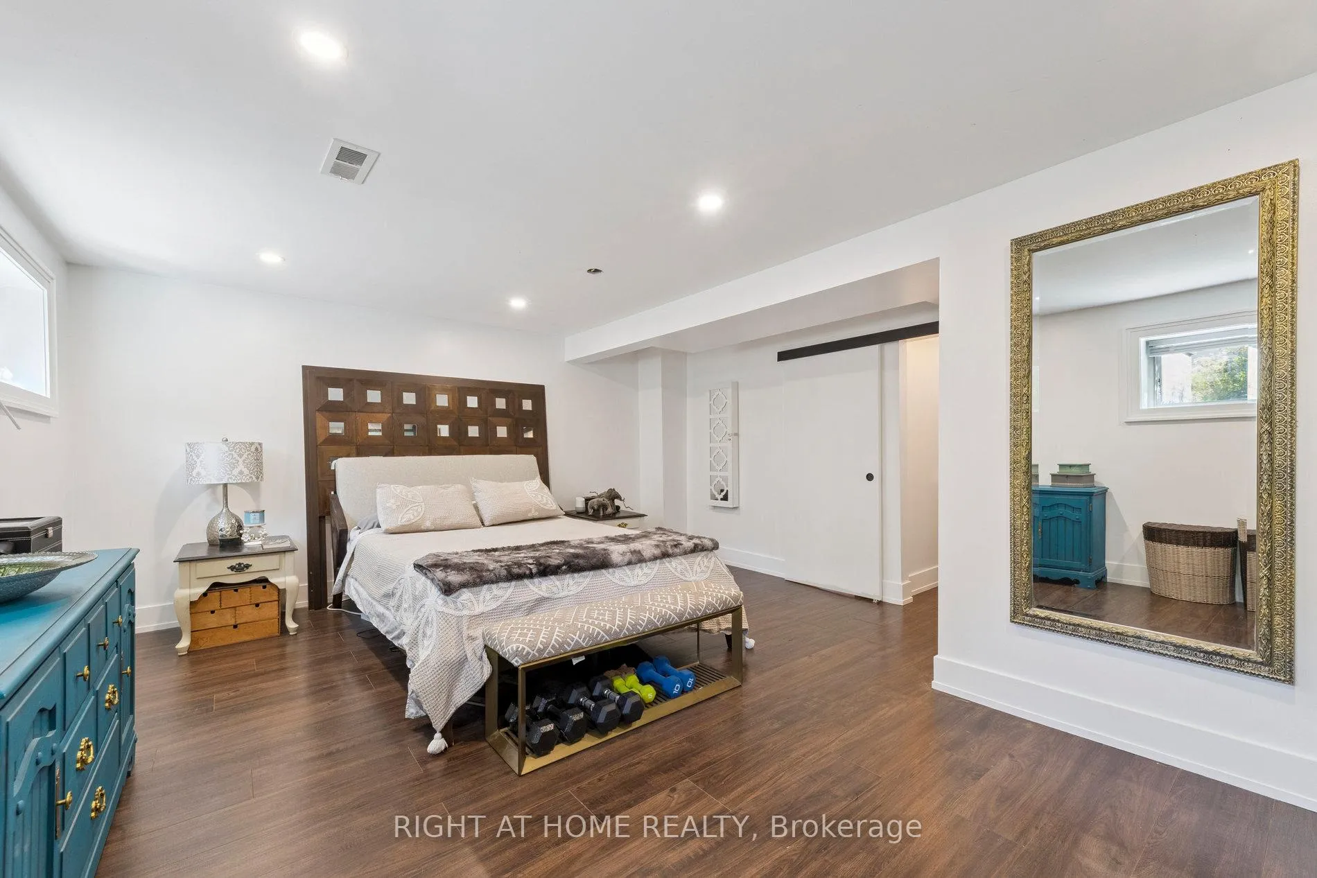 Photo 21 of 403 Chandos Court, Oshawa, Lakeview — HOMEH