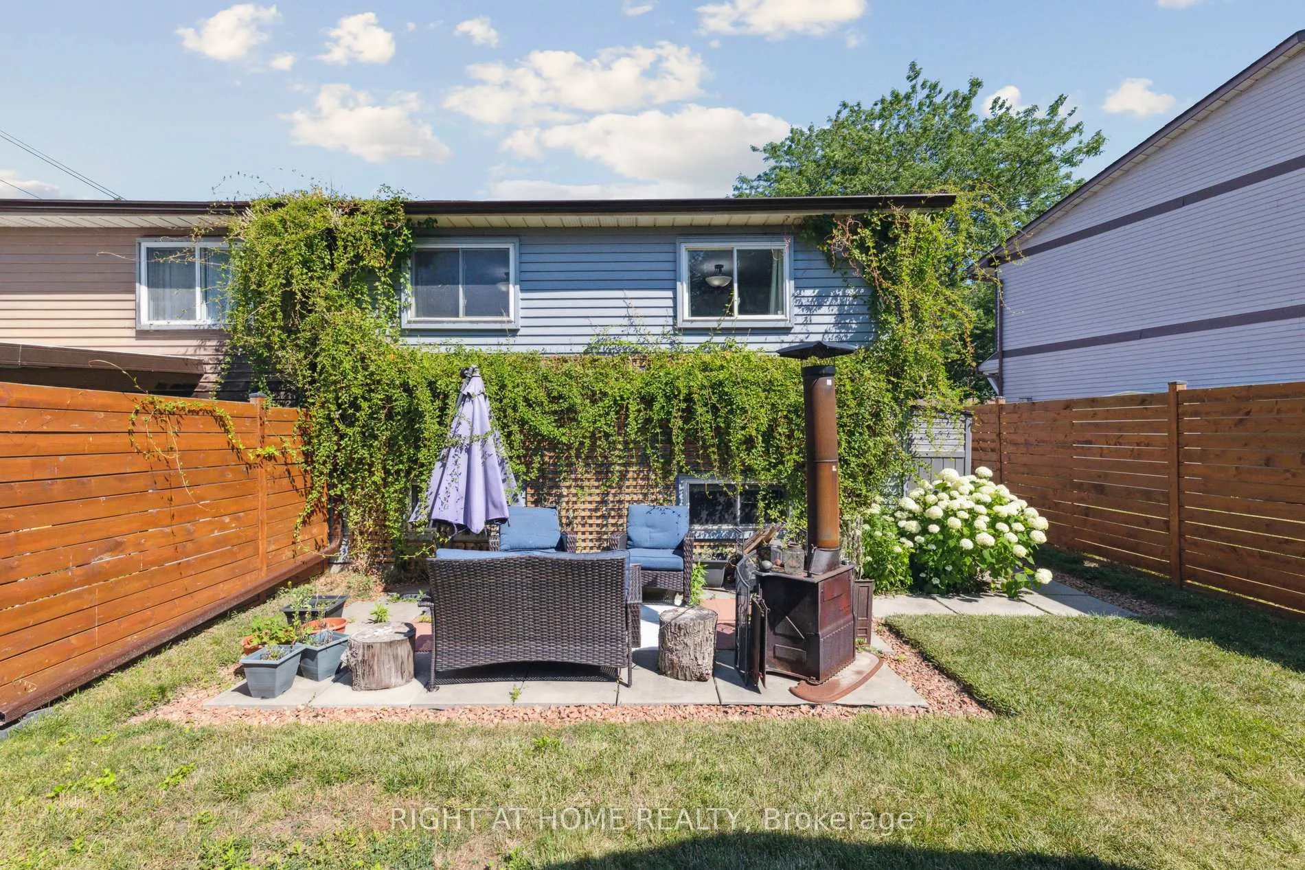 Photo 26 of 403 Chandos Court, Oshawa, Lakeview — HOMEH