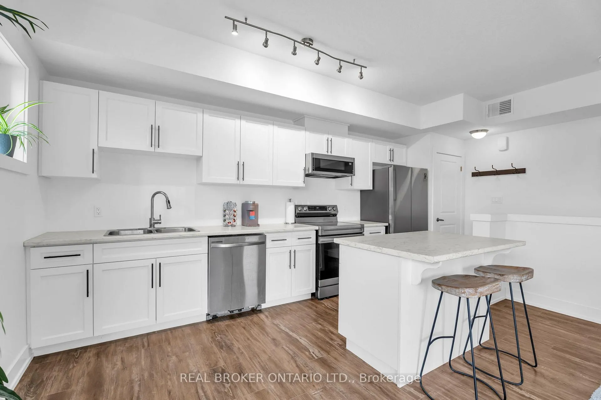 Photo 14 of Unit 311, 17 Centre Street, Orangeville — HOMEH