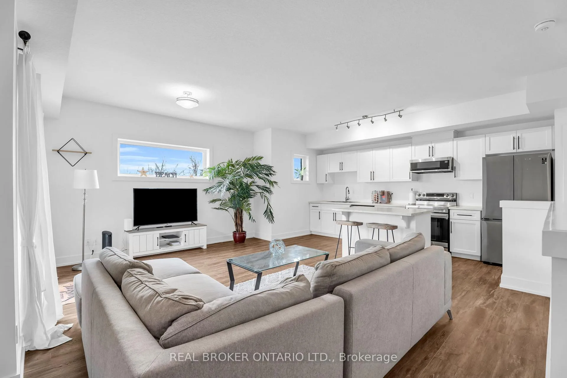 Photo 22 of Unit 311, 17 Centre Street, Orangeville — HOMEH