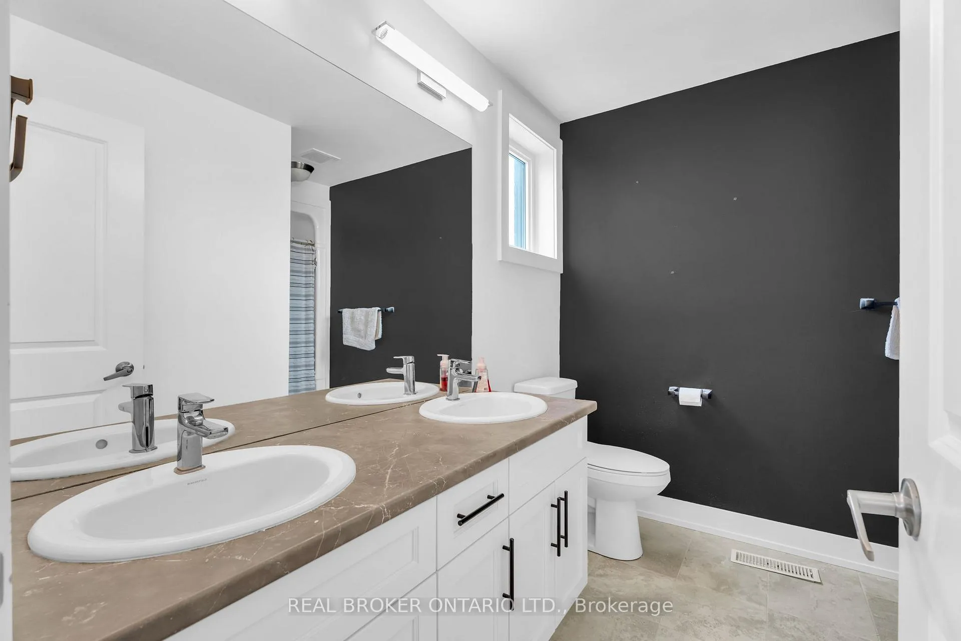 Photo 32 of Unit 311, 17 Centre Street, Orangeville — HOMEH