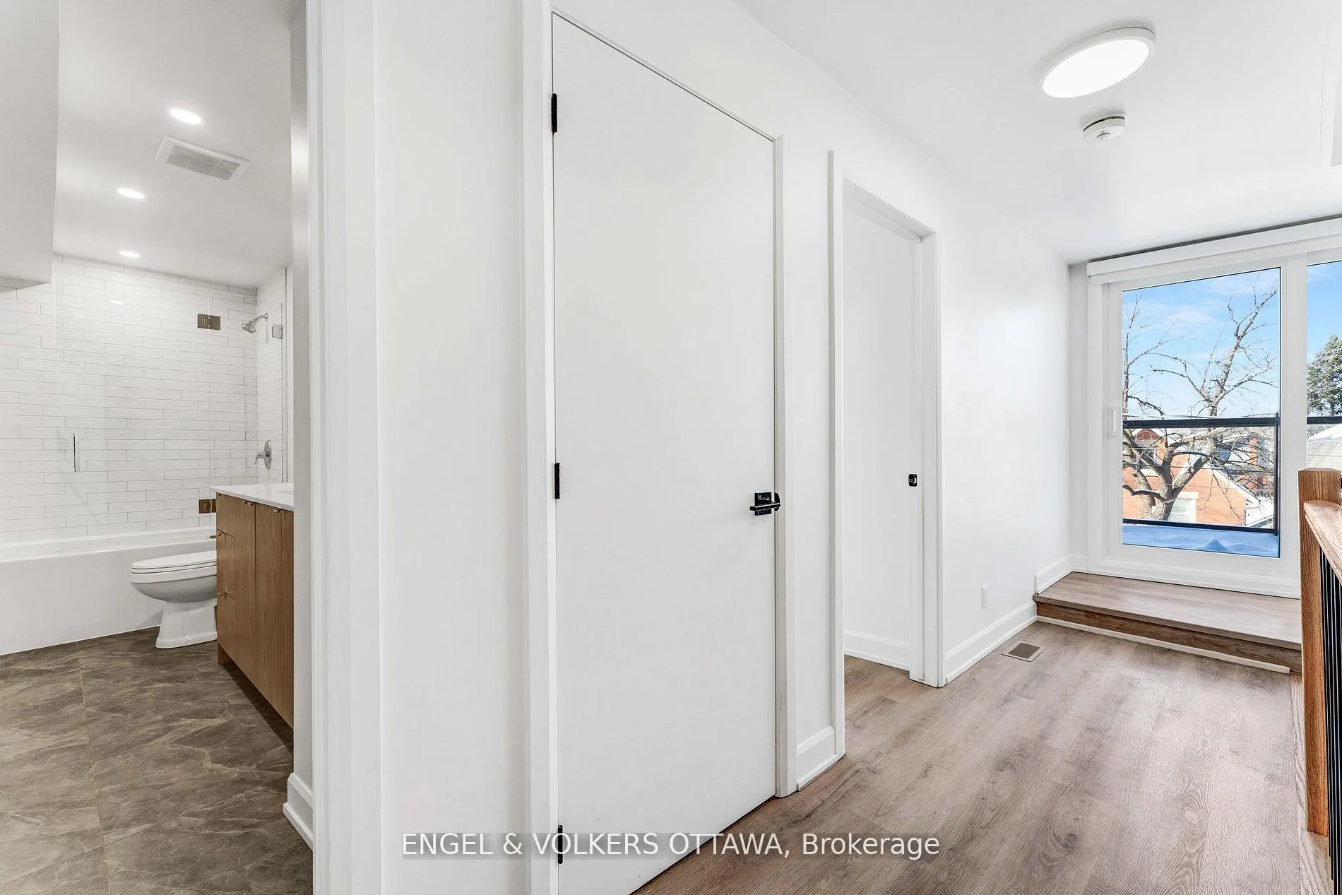 Photo 6 of Unit 3, 156 Fifth Avenue, Ottawa, Glebe — HOMEH