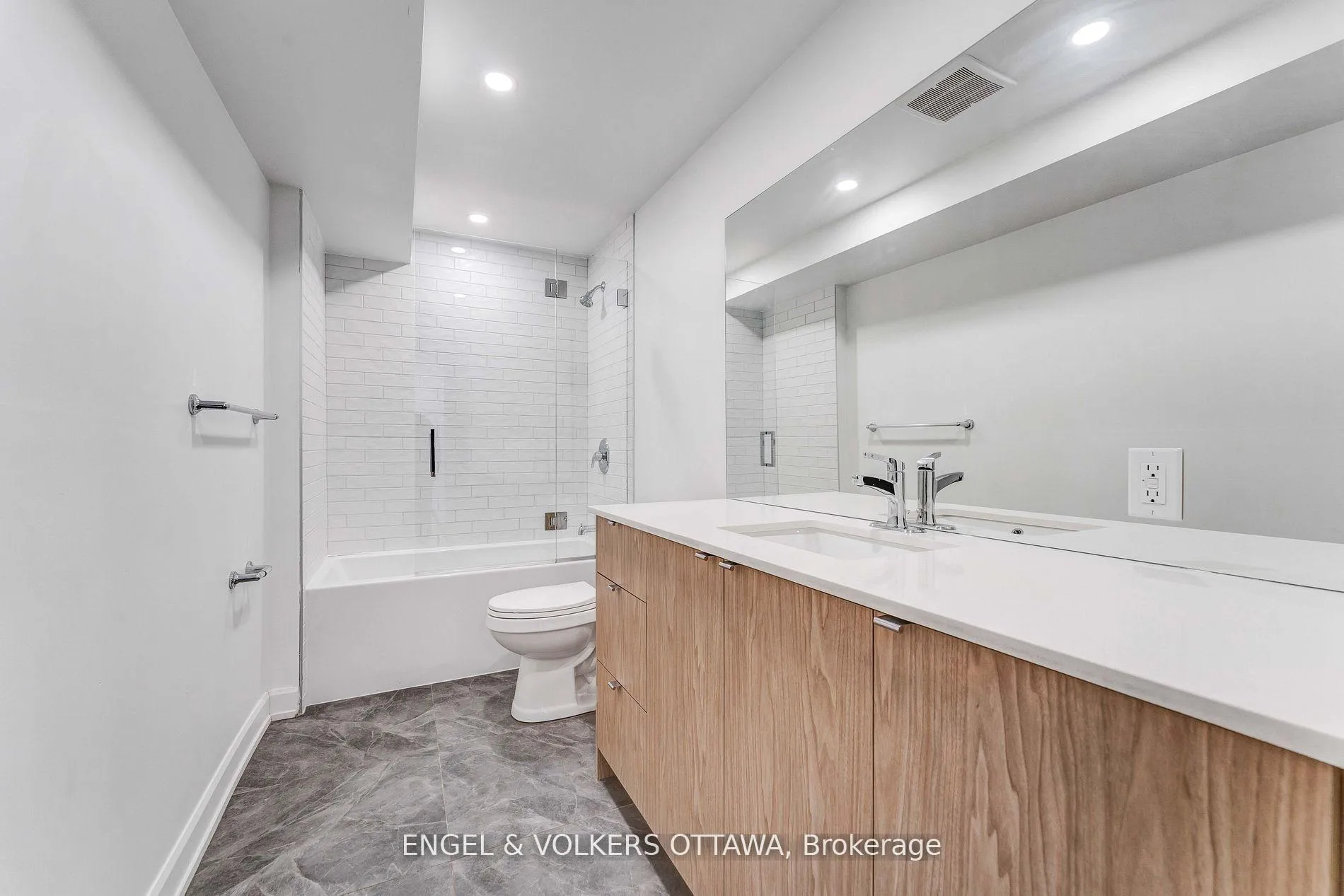 Photo 9 of Unit 3, 156 Fifth Avenue, Ottawa, Glebe — HOMEH