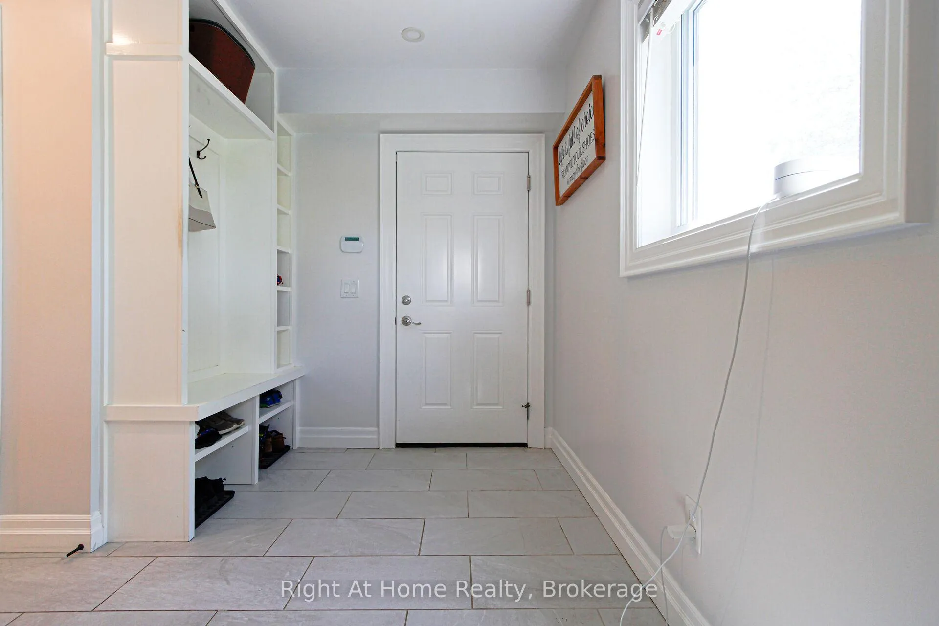 Photo 16 of 367 Golf Club Road, Hamilton, Rural Glanbrook — HOMEH