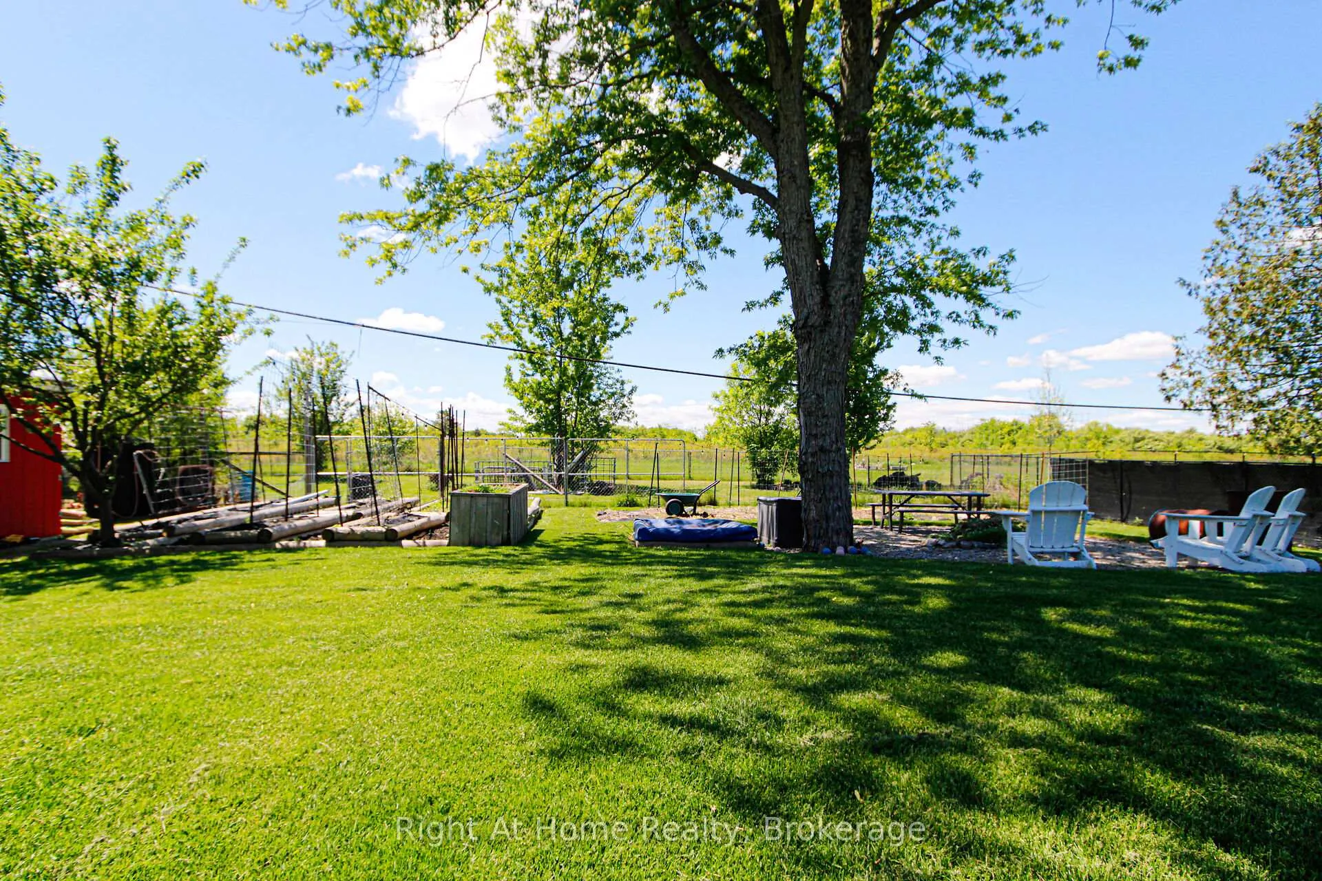 Photo 32 of 367 Golf Club Road, Hamilton, Rural Glanbrook — HOMEH