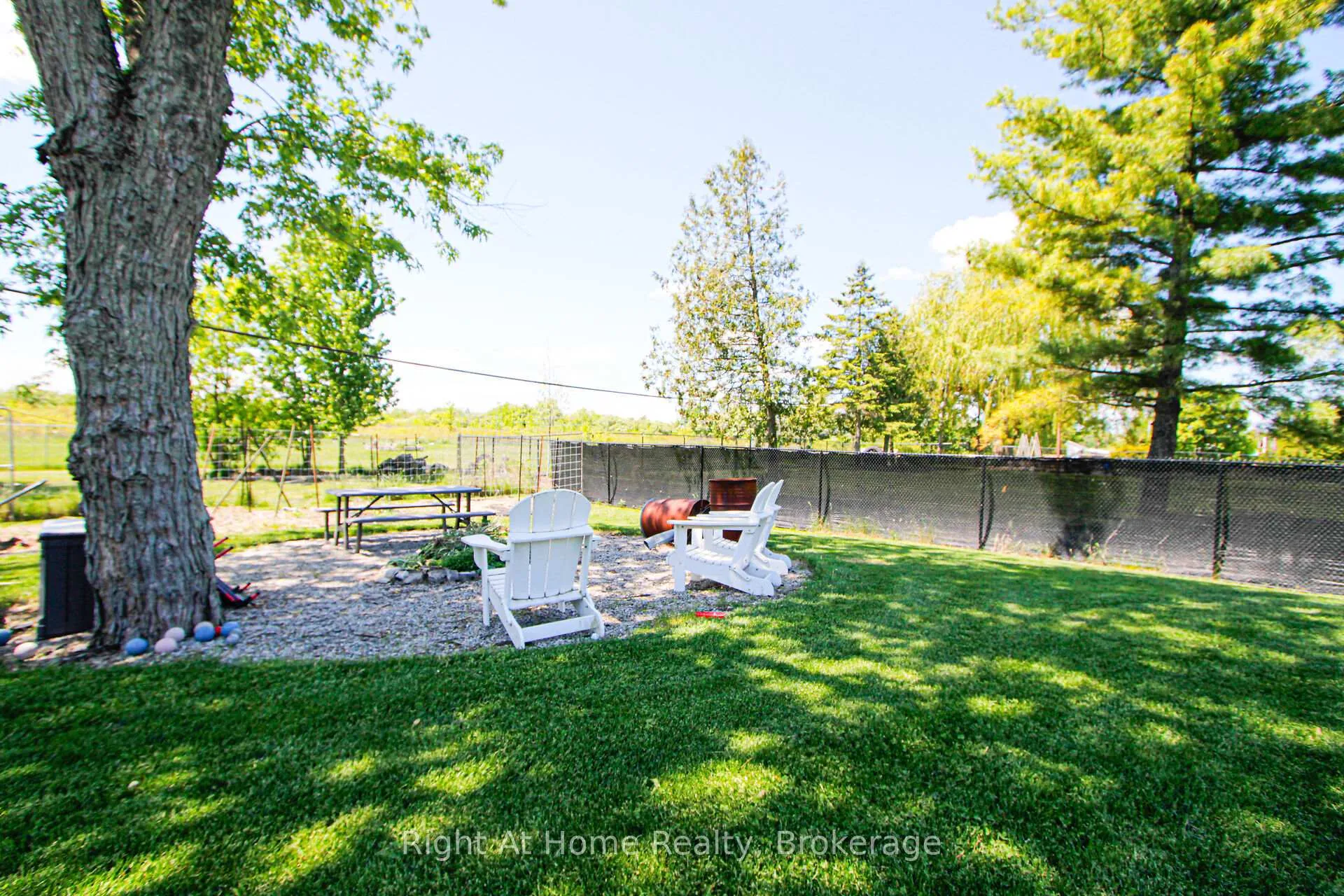 Photo 33 of 367 Golf Club Road, Hamilton, Rural Glanbrook — HOMEH