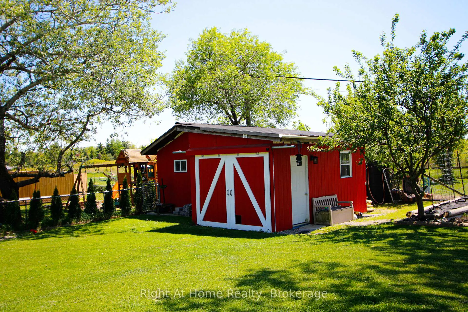 Photo 34 of 367 Golf Club Road, Hamilton, Rural Glanbrook — HOMEH