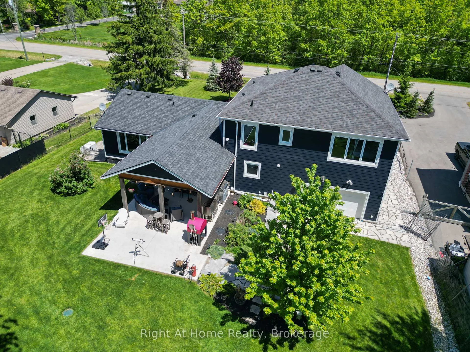 Photo 38 of 367 Golf Club Road, Hamilton, Rural Glanbrook — HOMEH