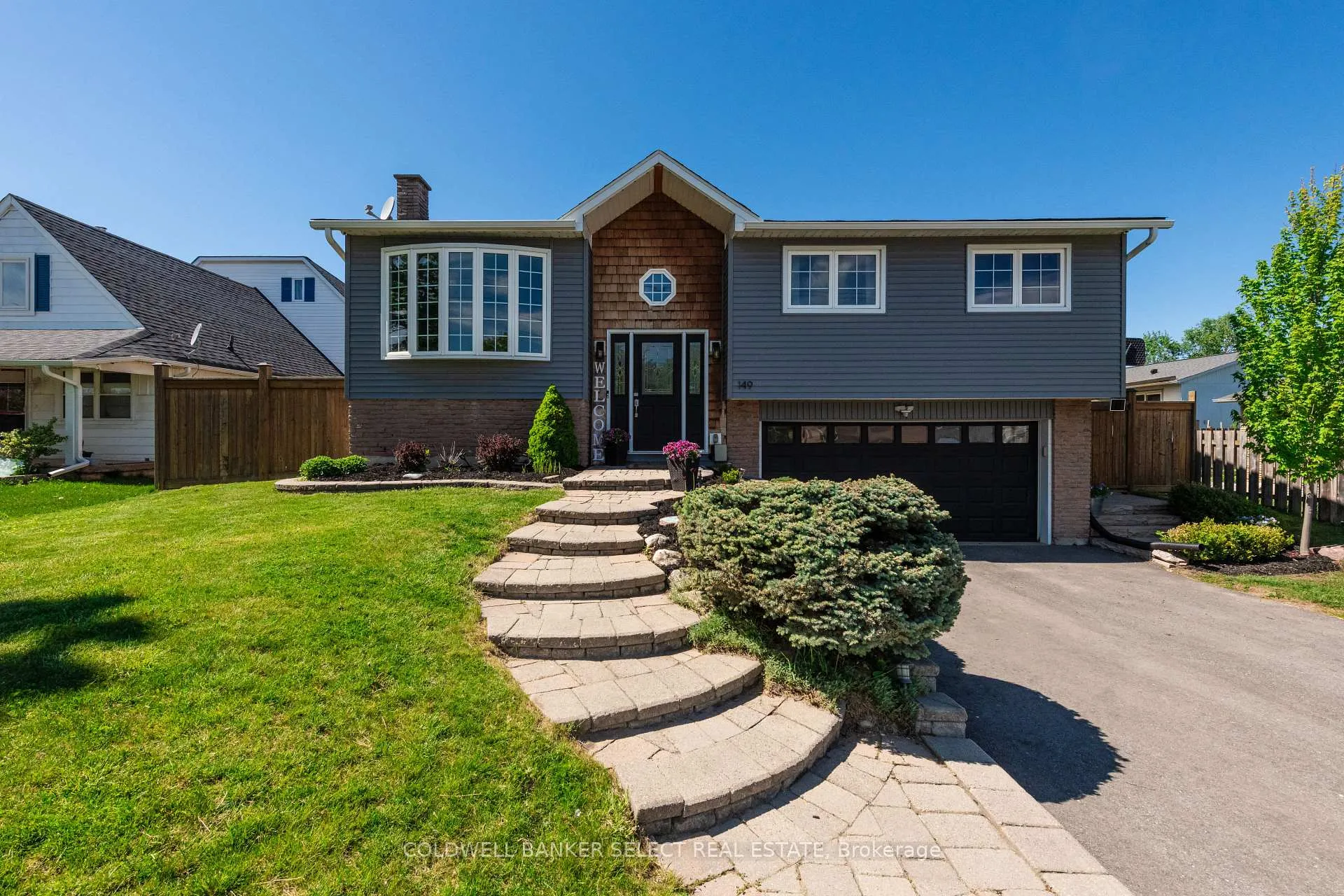 Photo 1 of 149 Ellwood Drive W, Caledon, Bolton West — HOMEH