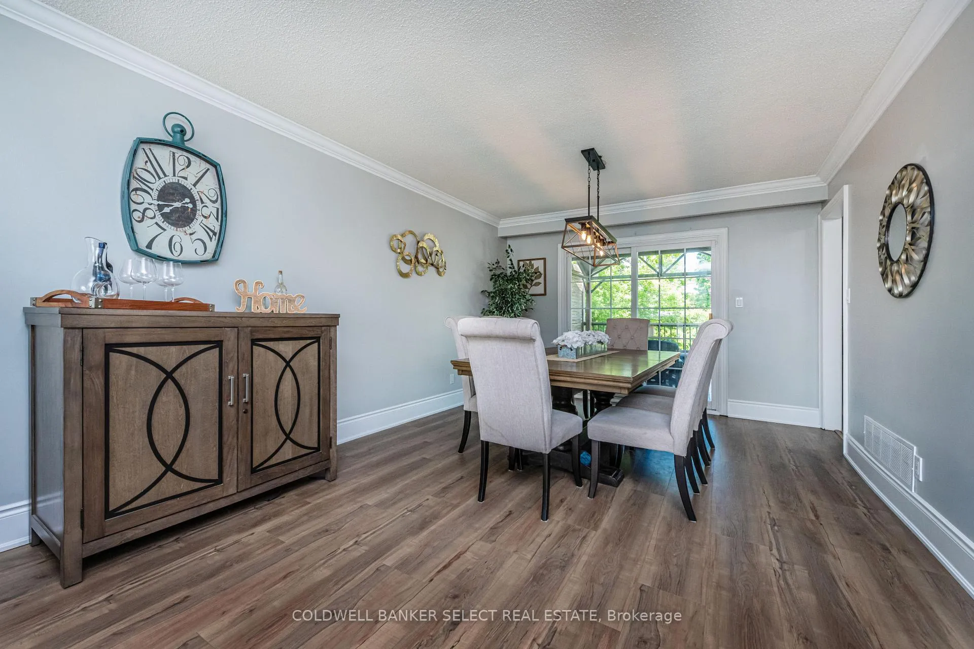 Photo 9 of 149 Ellwood Drive W, Caledon, Bolton West — HOMEH