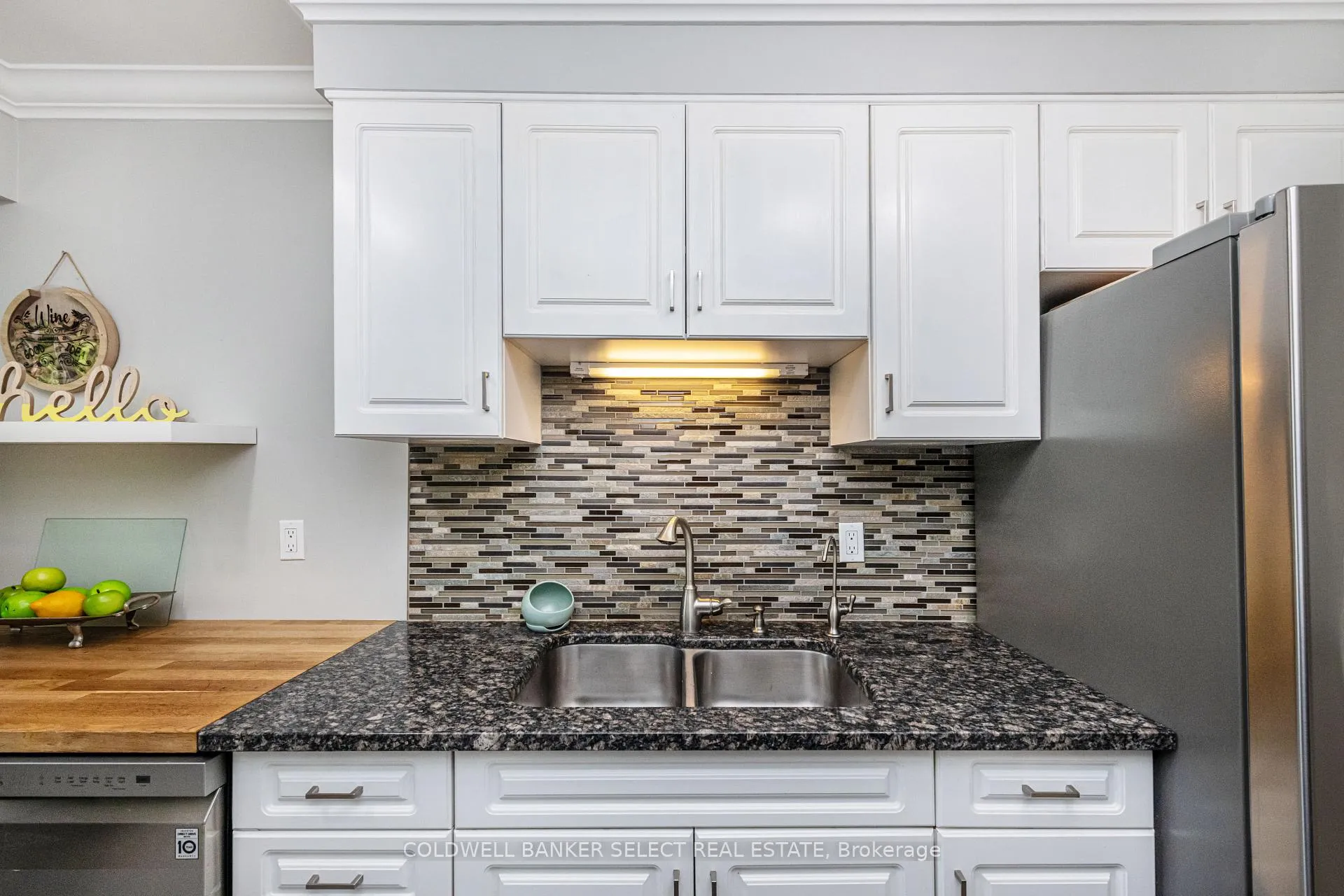 Photo 11 of 149 Ellwood Drive W, Caledon, Bolton West — HOMEH
