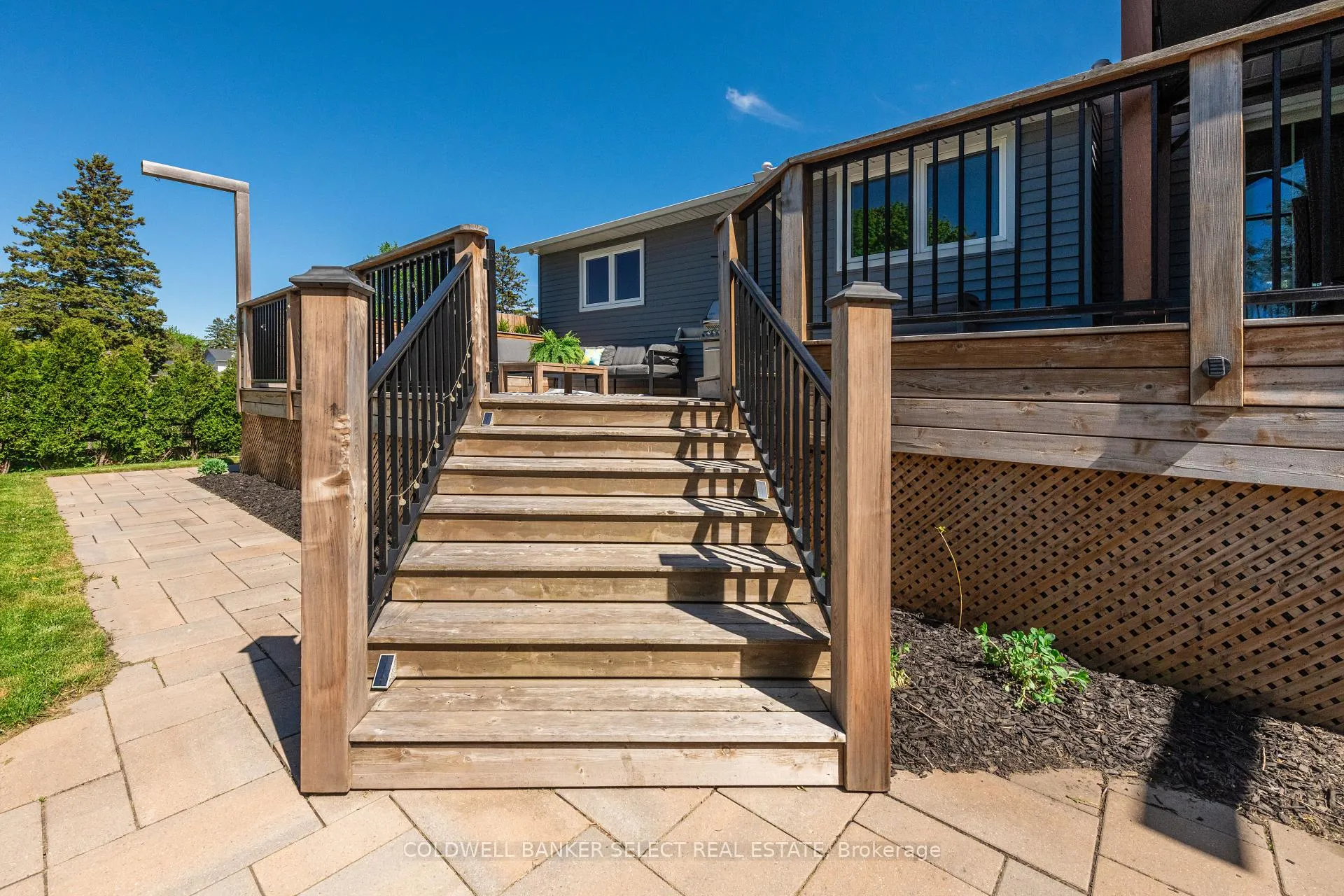 Photo 31 of 149 Ellwood Drive W, Caledon, Bolton West — HOMEH