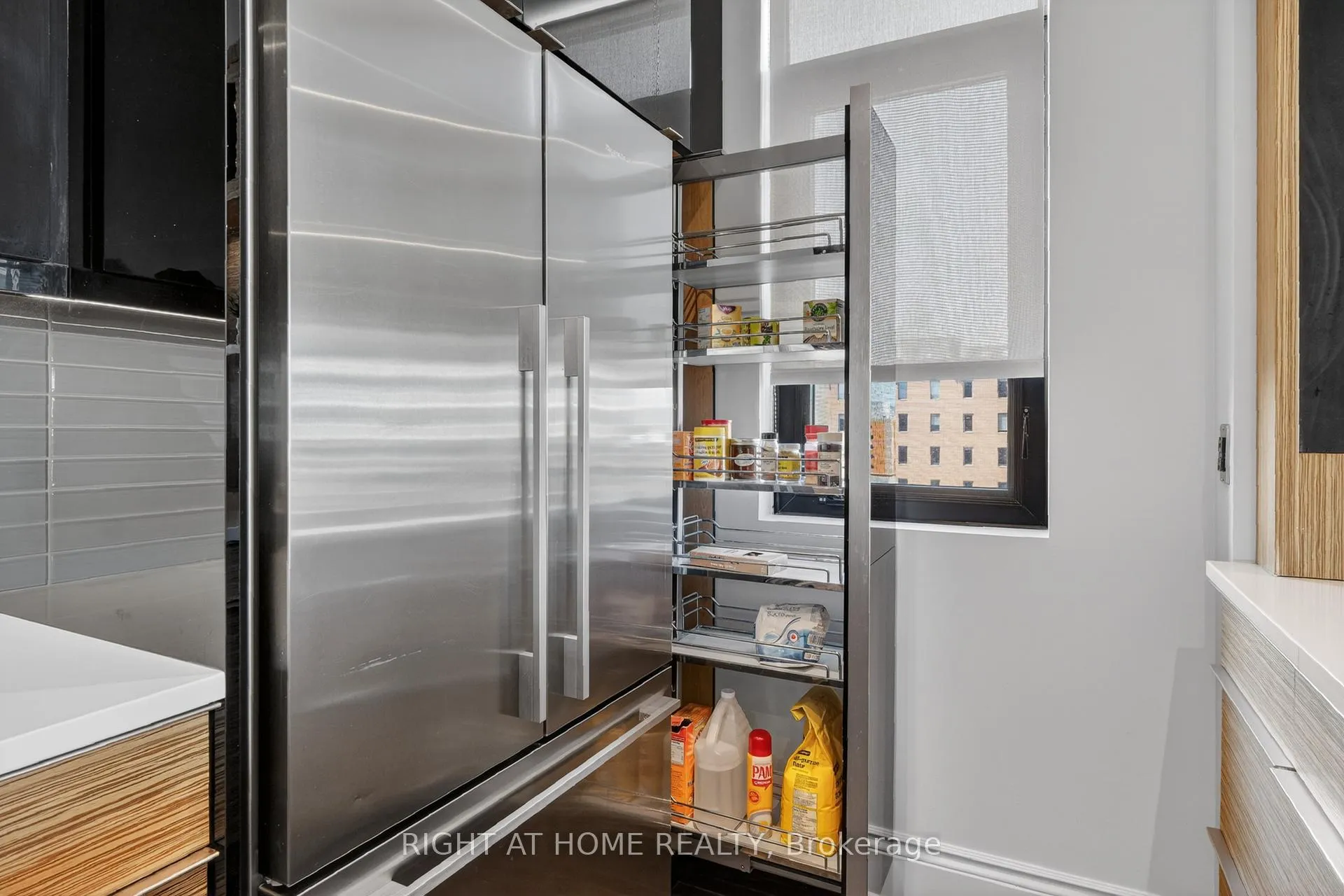 Photo 11 of Unit 901, 374 Cooper Street, Ottawa, Ottawa Centre — HOMEH