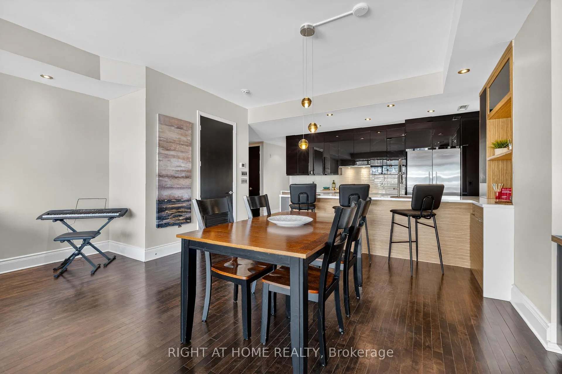 Photo 14 of Unit 901, 374 Cooper Street, Ottawa, Ottawa Centre — HOMEH