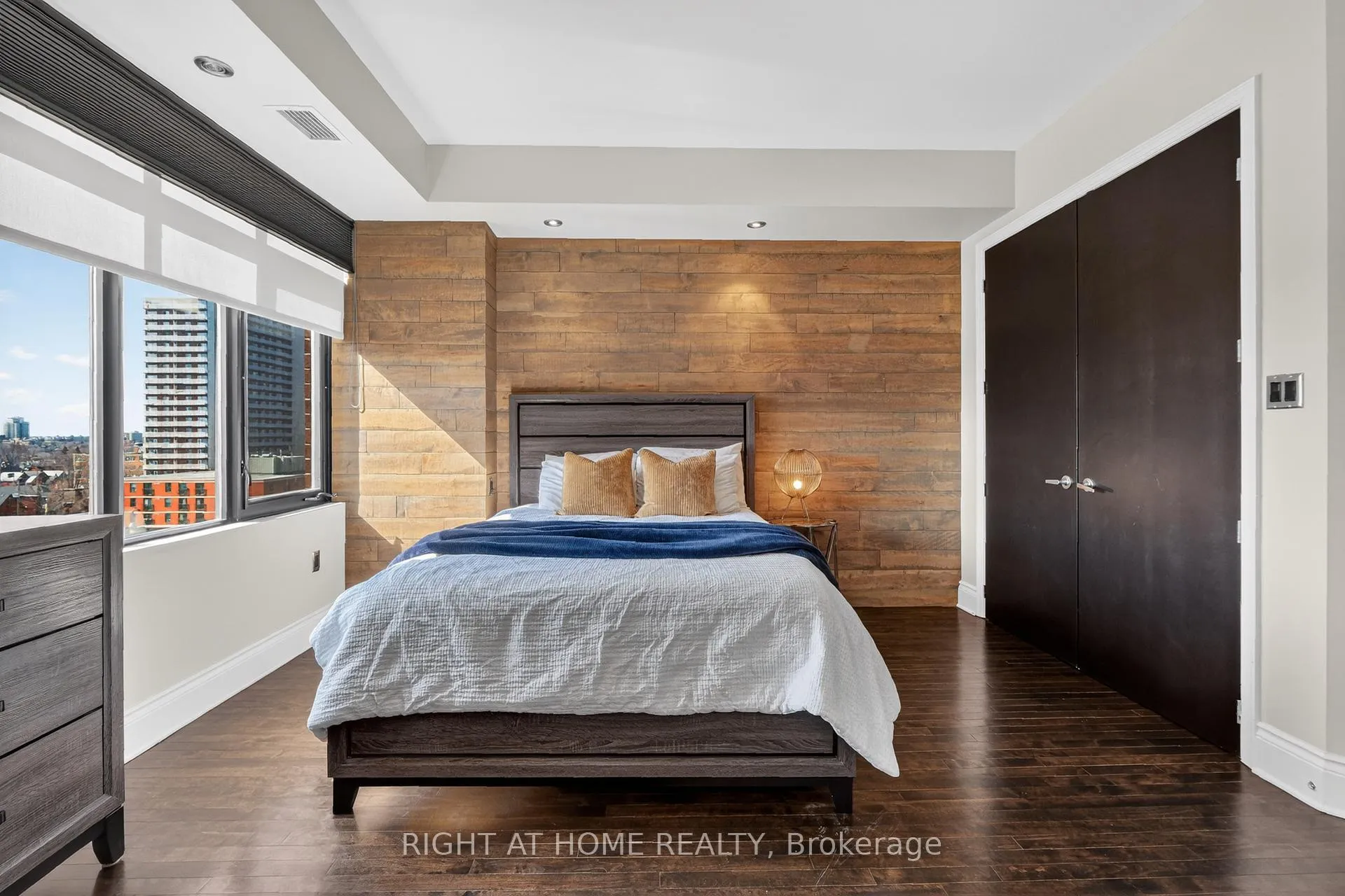 Photo 20 of Unit 901, 374 Cooper Street, Ottawa, Ottawa Centre — HOMEH