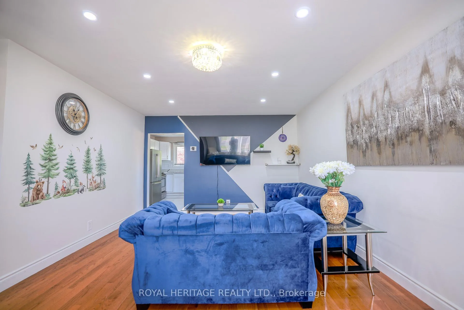 Photo 7 of 1092 Cedar Street, Oshawa, Lakeview — HOMEH