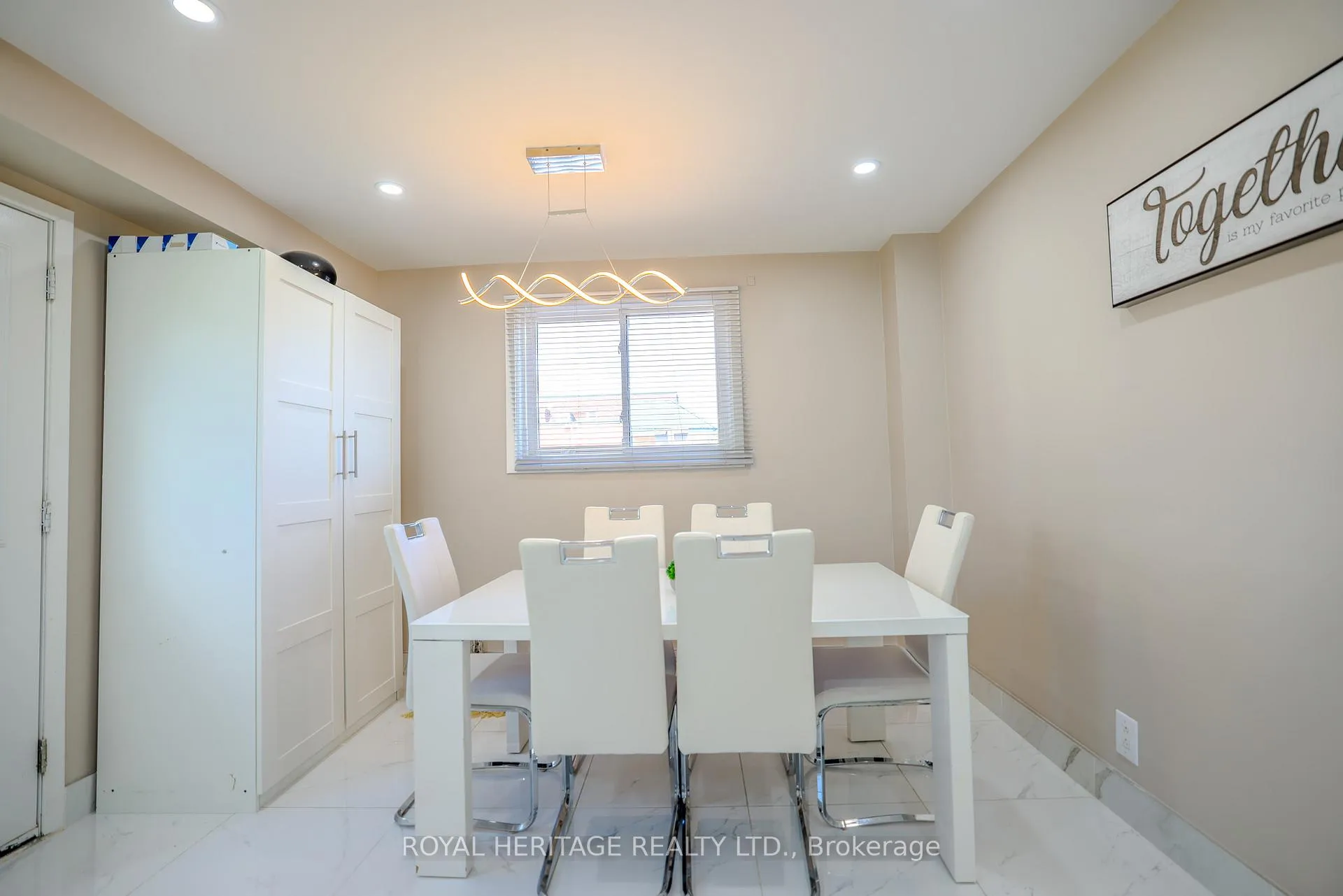 Photo 11 of 1092 Cedar Street, Oshawa, Lakeview — HOMEH