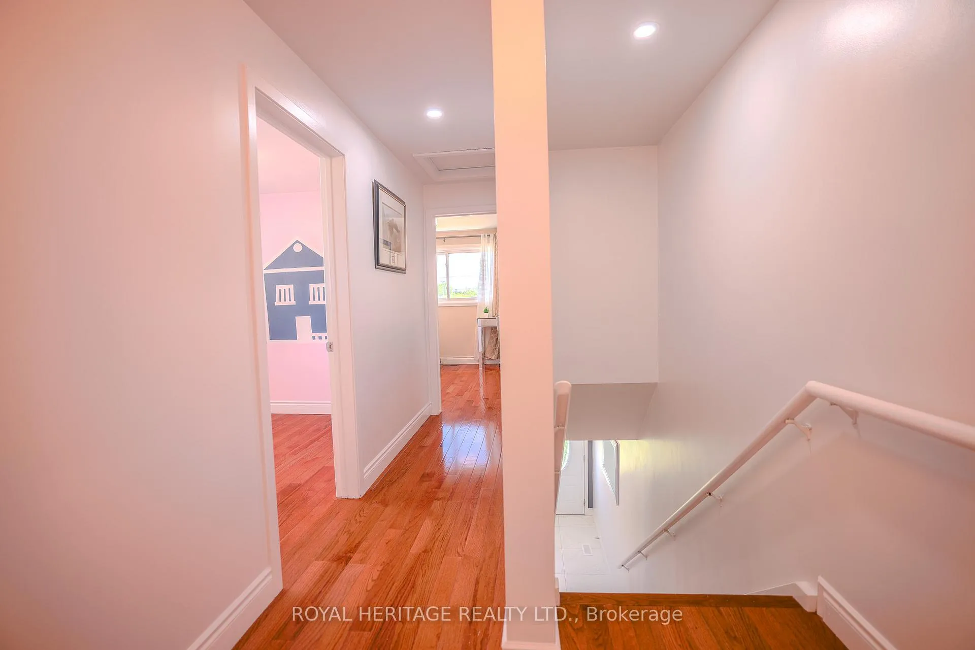 Photo 20 of 1092 Cedar Street, Oshawa, Lakeview — HOMEH