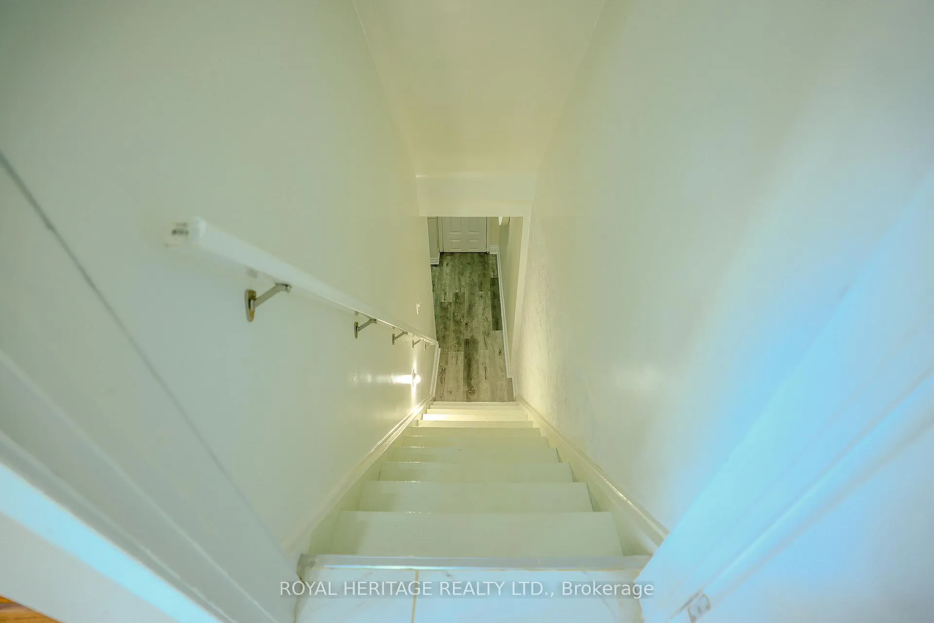 Photo 28 of 1092 Cedar Street, Oshawa, Lakeview — HOMEH