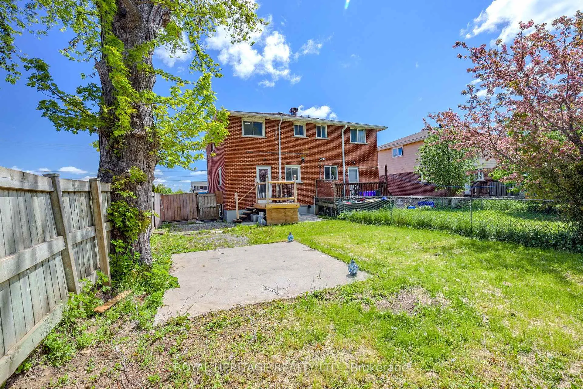 Photo 39 of 1092 Cedar Street, Oshawa, Lakeview — HOMEH
