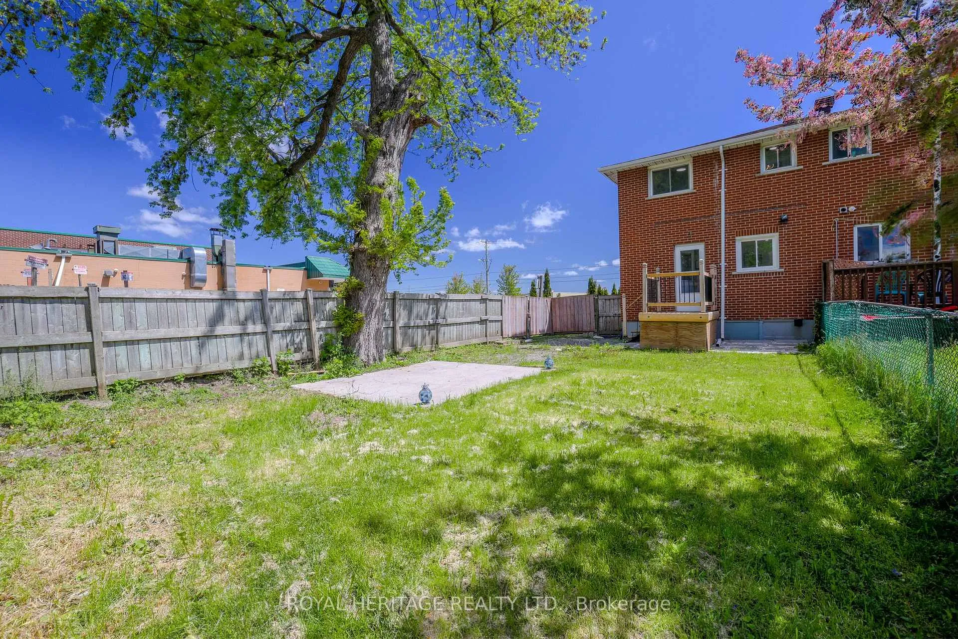 Photo 41 of 1092 Cedar Street, Oshawa, Lakeview — HOMEH