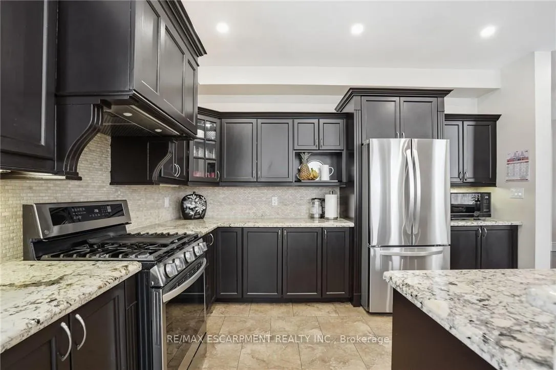 Photo 14 of 223 Annabelle Street, Hamilton, Gourley — HOMEH