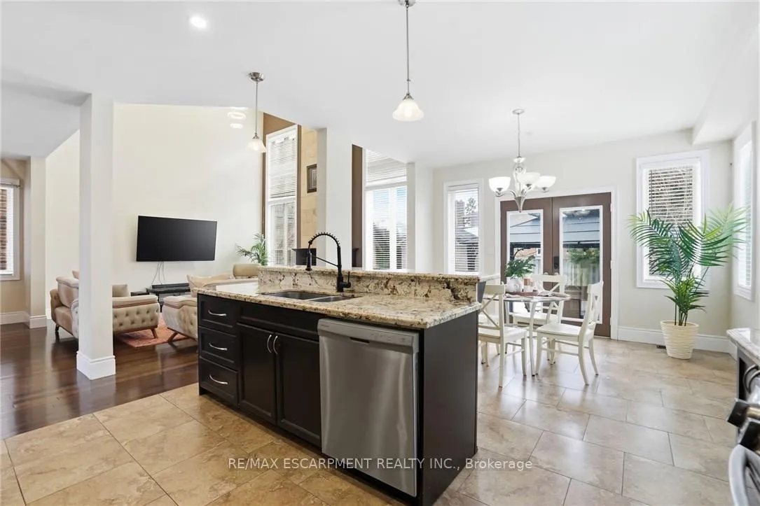 Photo 15 of 223 Annabelle Street, Hamilton, Gourley — HOMEH