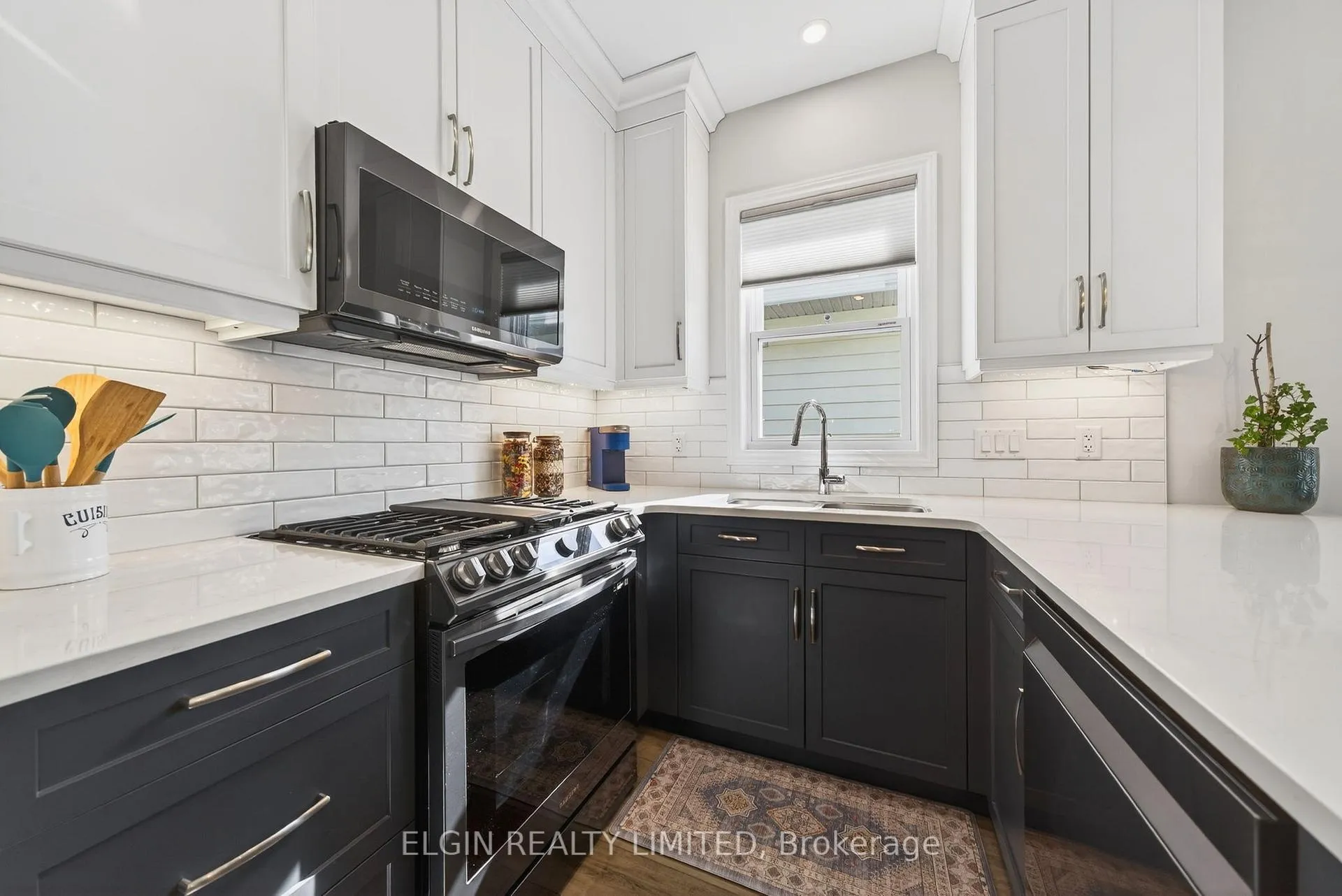 Photo 11 of 30 Regatta Way, Central Elgin, Port Stanley — HOMEH