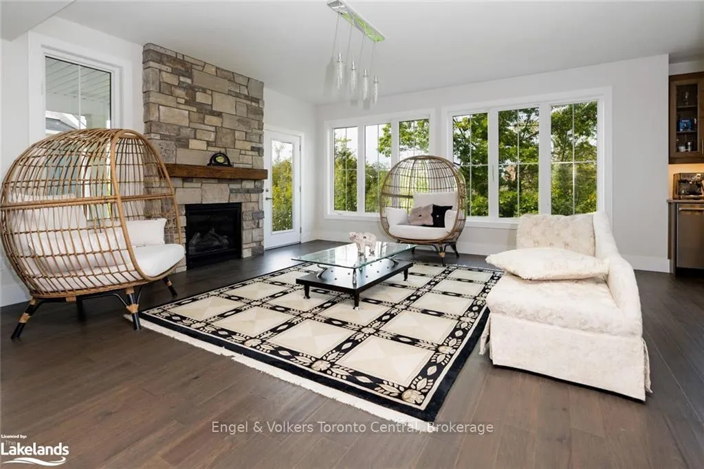 Photo 6 of 364 Yellow Birch Crescent, Blue Mountains — HOMEH