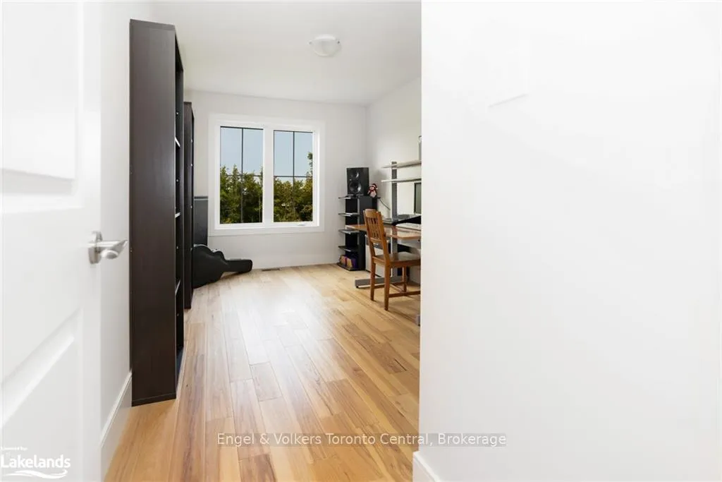 Photo 11 of 364 Yellow Birch Crescent, Blue Mountains — HOMEH