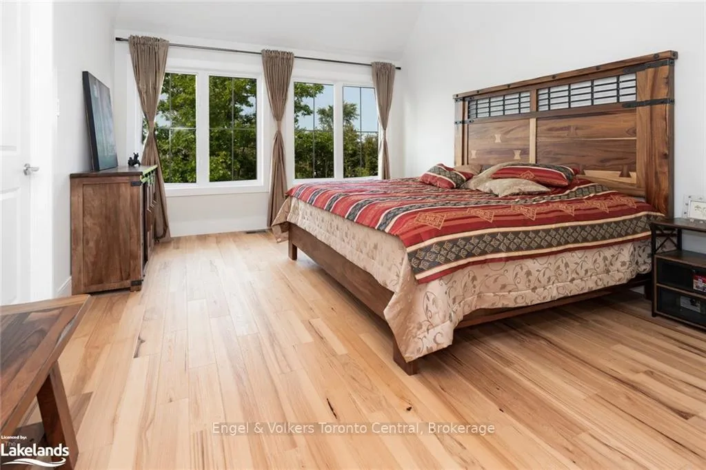Photo 17 of 364 Yellow Birch Crescent, Blue Mountains — HOMEH