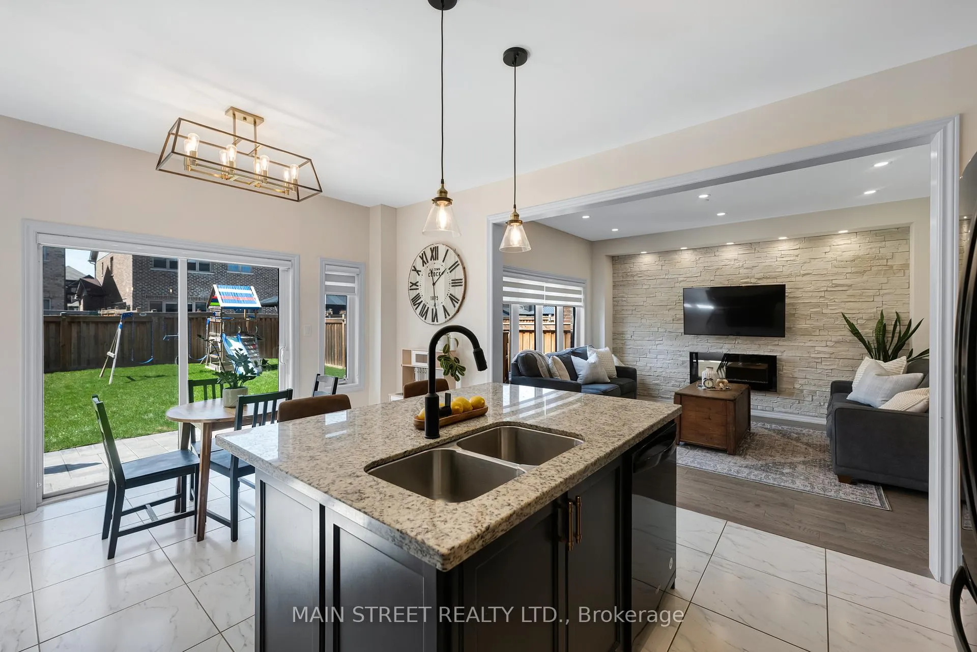 Photo 9 of 1518 Emberton Way, Innisfil, Alcona — HOMEH