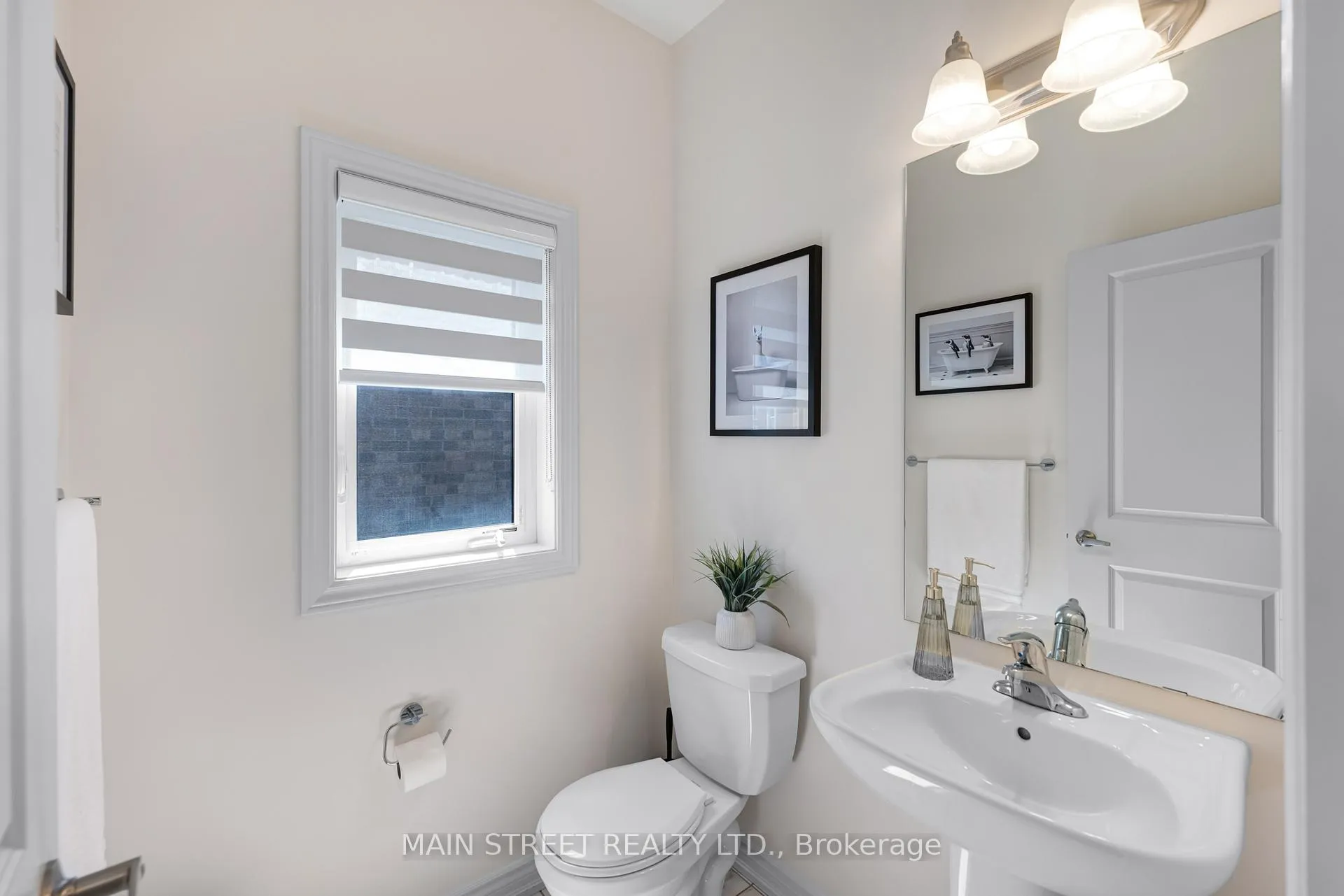Photo 16 of 1518 Emberton Way, Innisfil, Alcona — HOMEH
