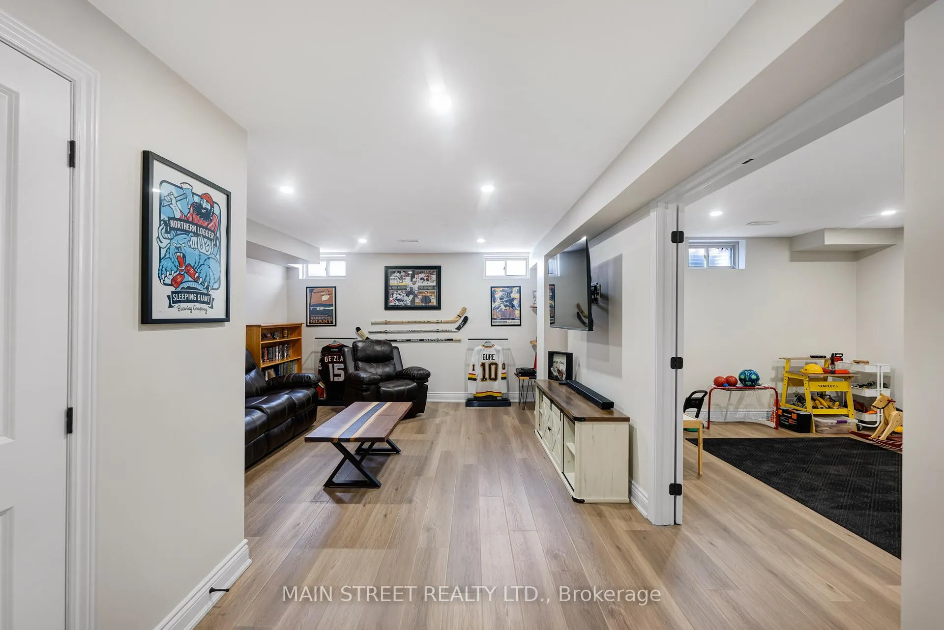 Photo 31 of 1518 Emberton Way, Innisfil, Alcona — HOMEH