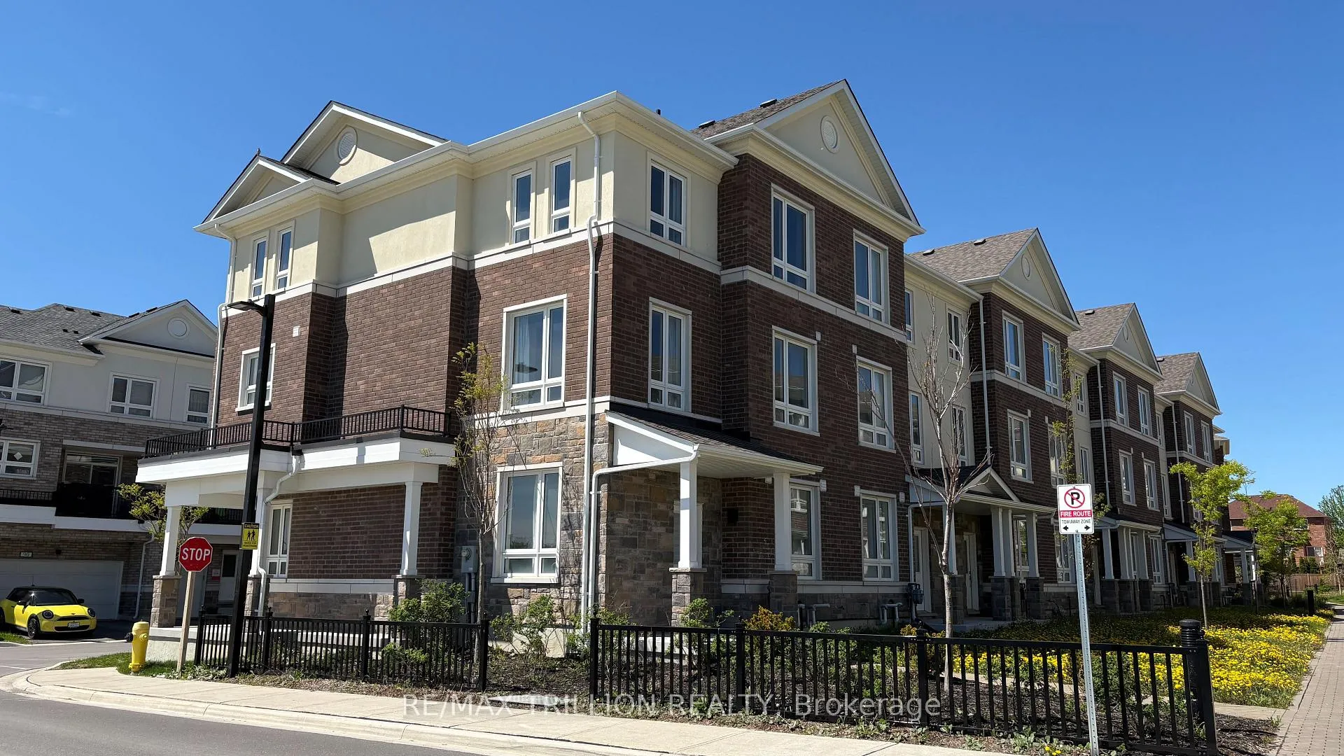 Front of 91 Massachusetts Lane
