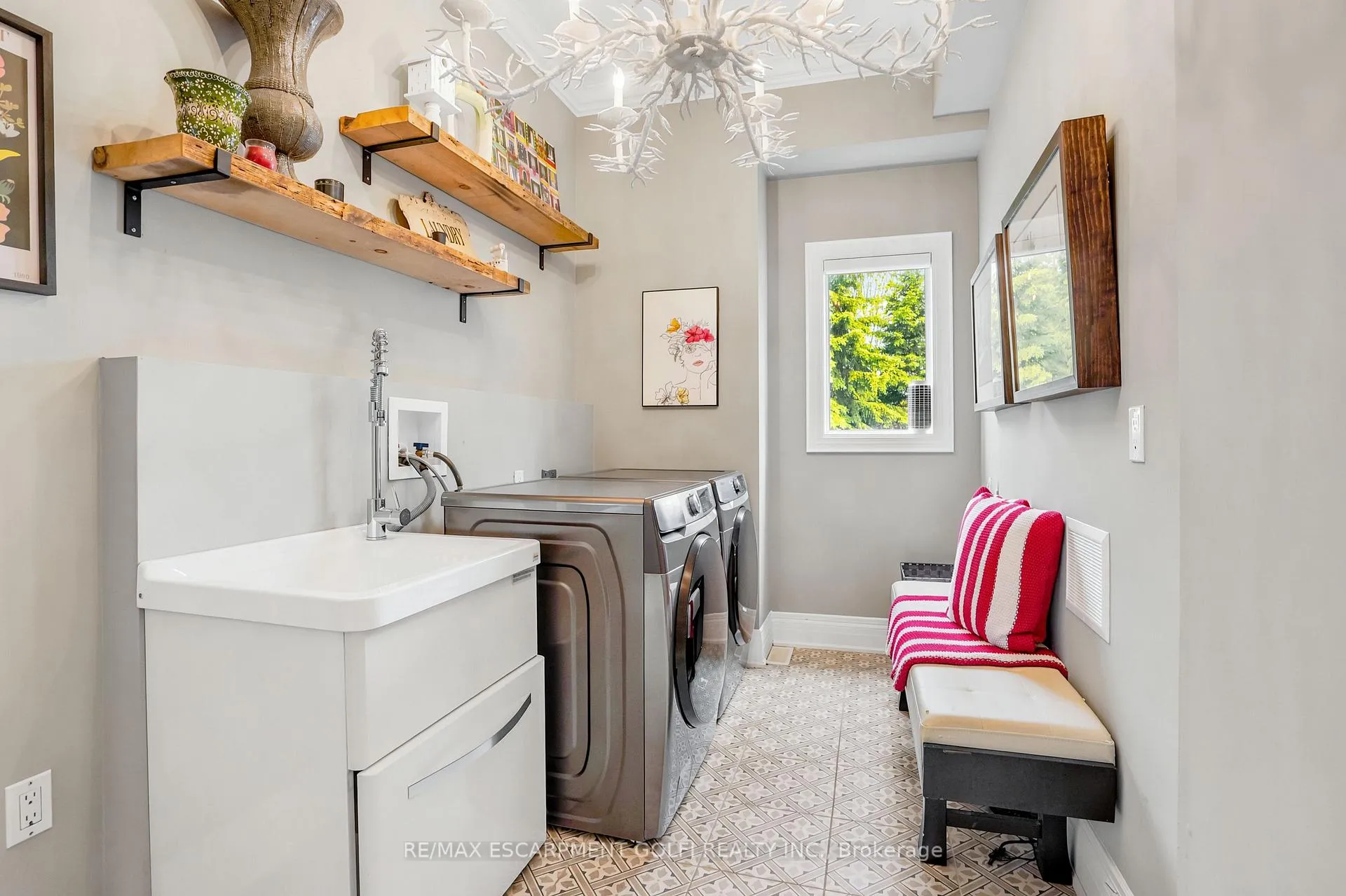 Photo 44 of 149 Miller Drive, Hamilton, Ancaster — HOMEH